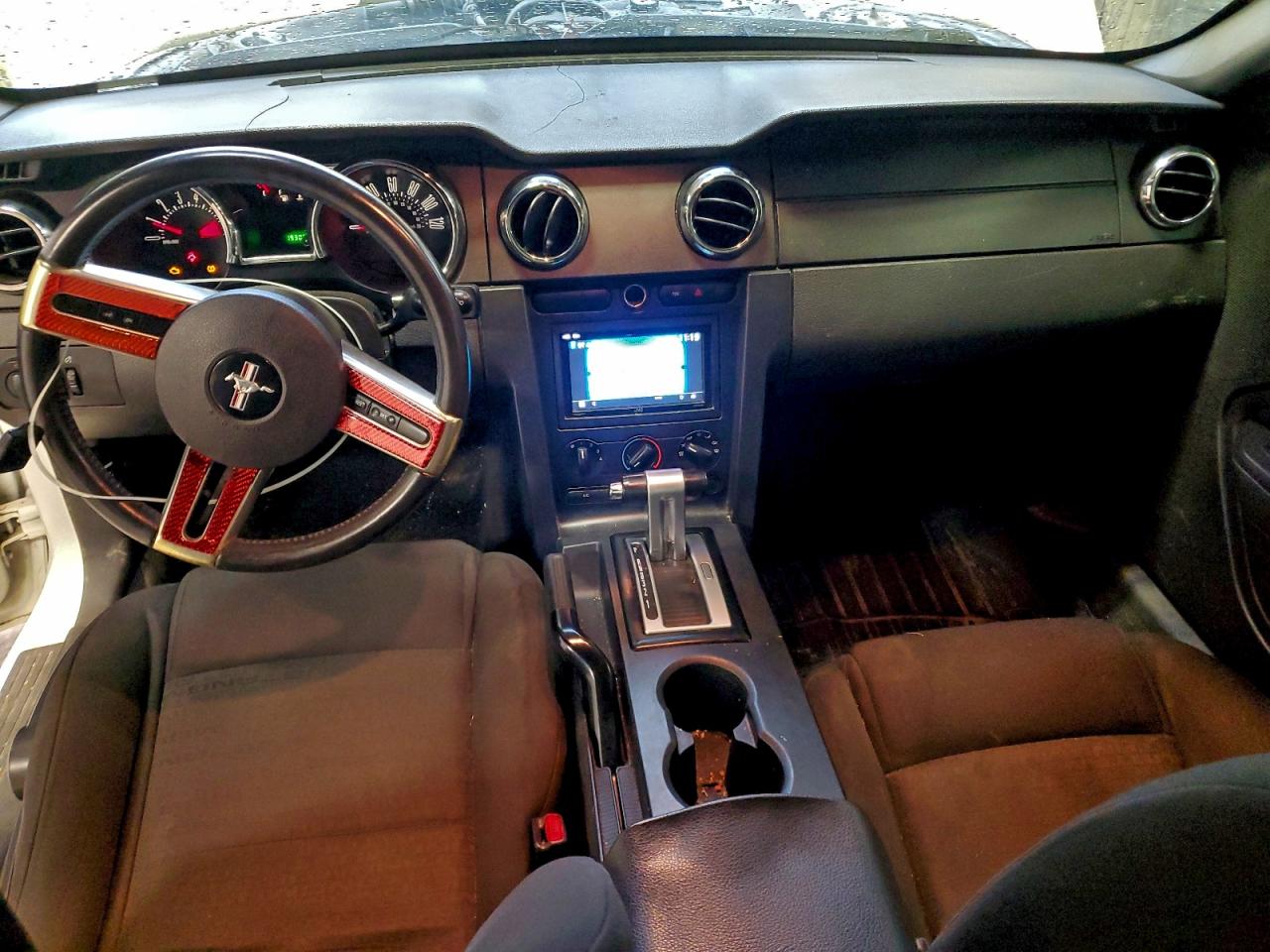 2007 Ford Mustang White vin: 1ZVFT80NX75307097