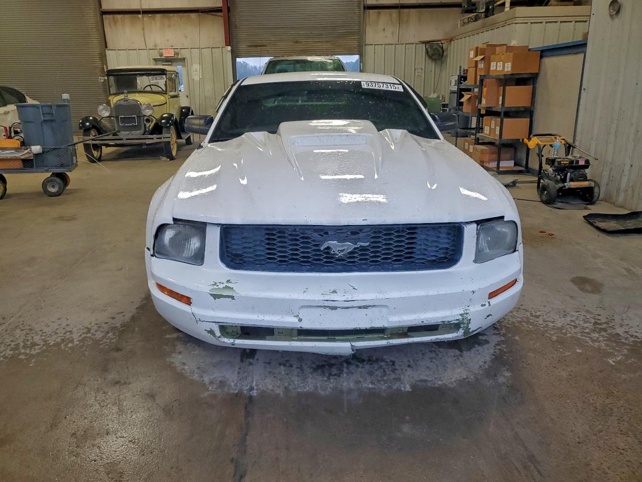 2007 Ford Mustang White vin: 1ZVFT80NX75307097