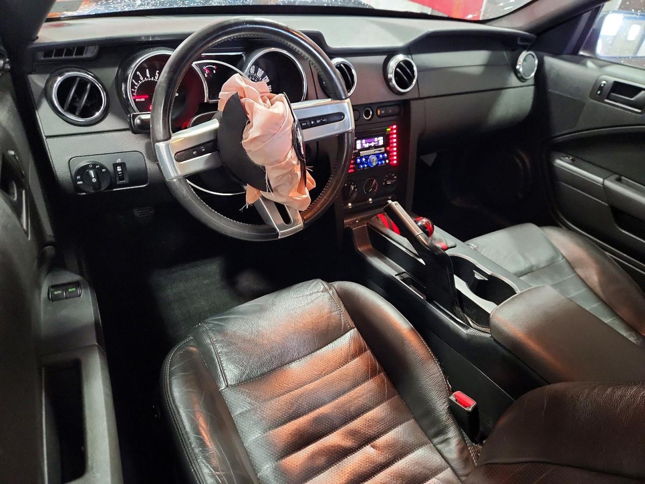 2005 Ford Mustang Gt Red vin: 1ZVFT82H055151317