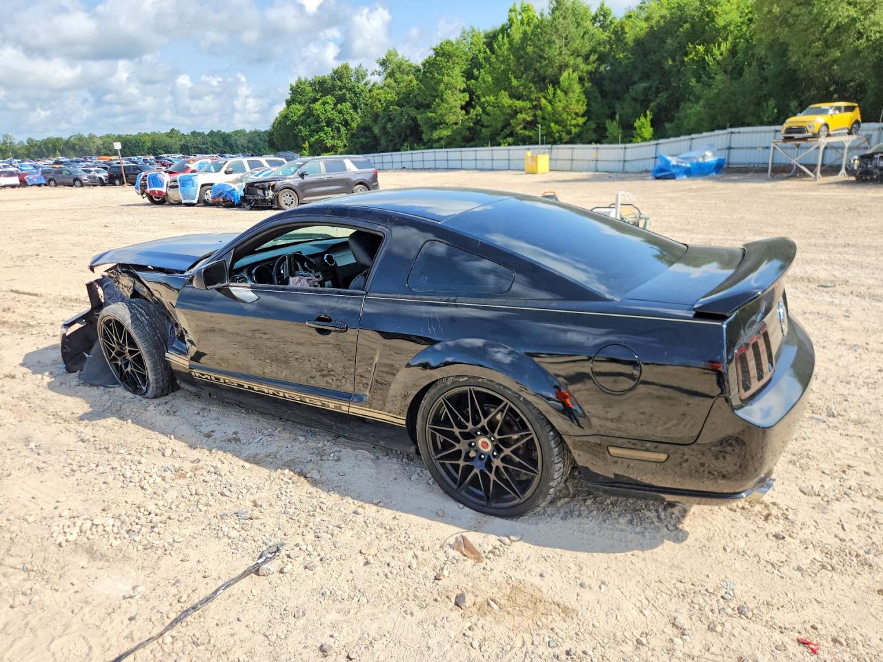 2006 Ford Mustang Gt Черный vin: 1ZVFT82H065222405