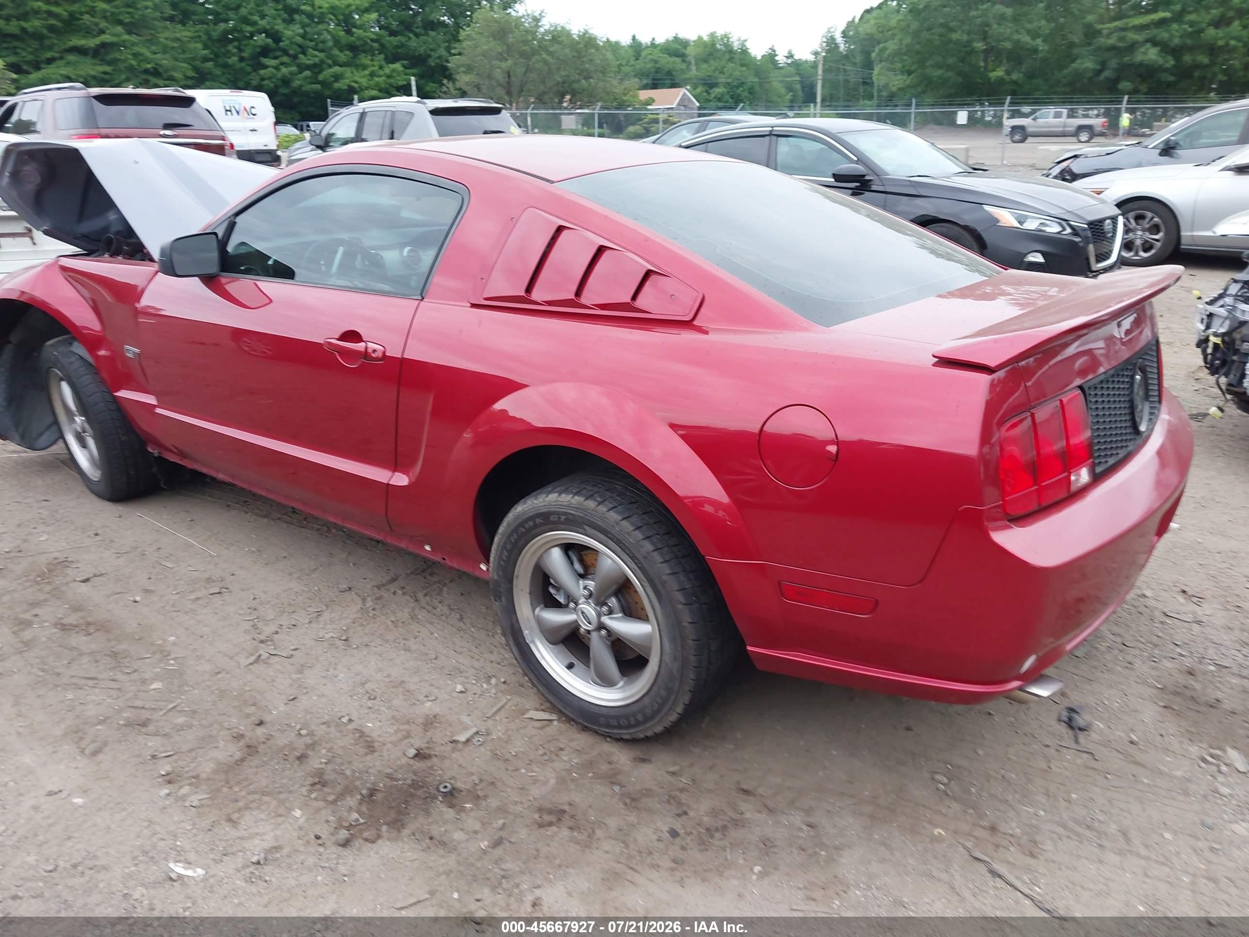 2005 Ford Mustang Gt Deluxe/gt Premium Red vin: 1ZVFT82H155174329