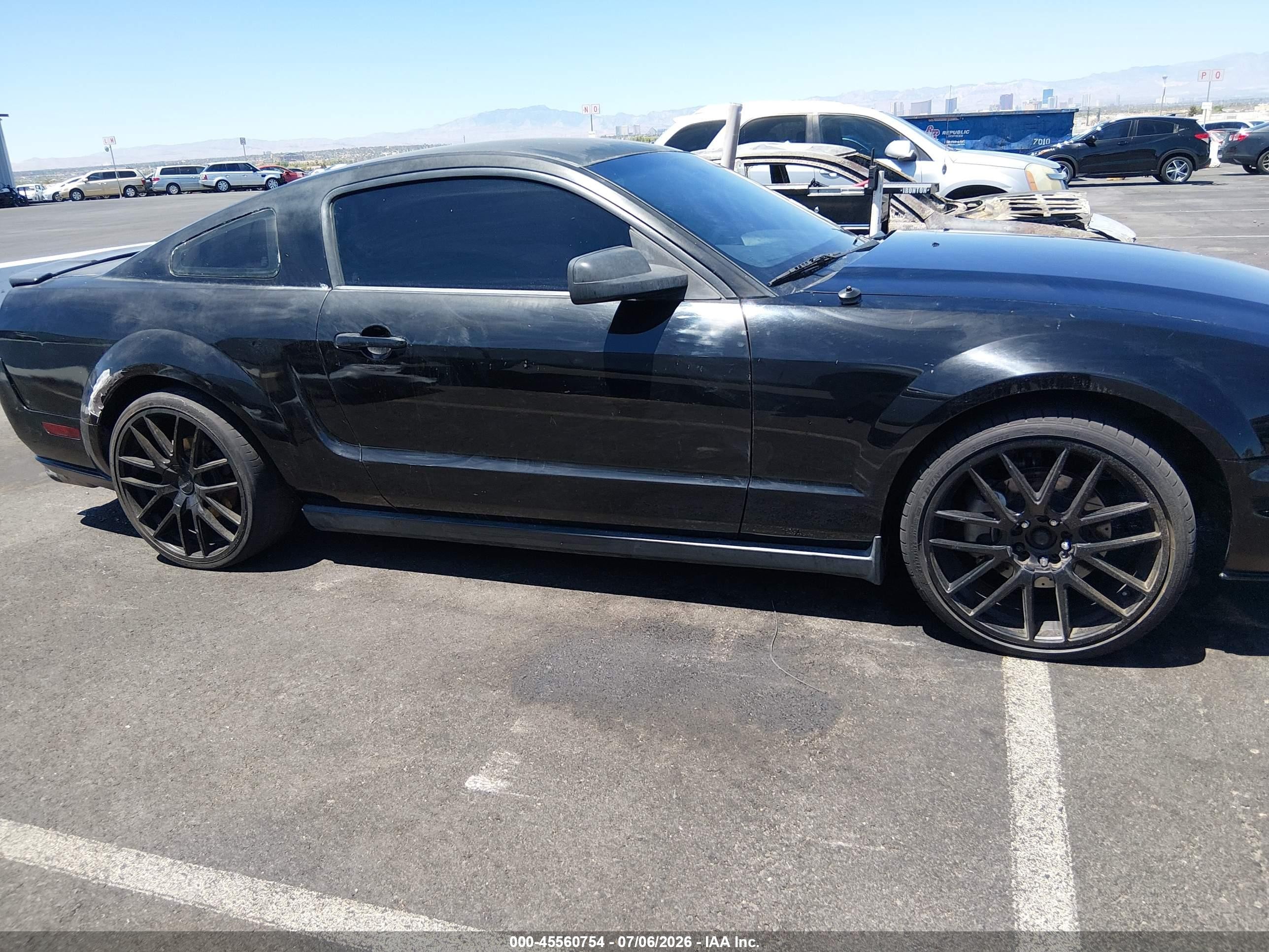 2006 Ford Mustang Gt Black vin: 1ZVFT82H165214975