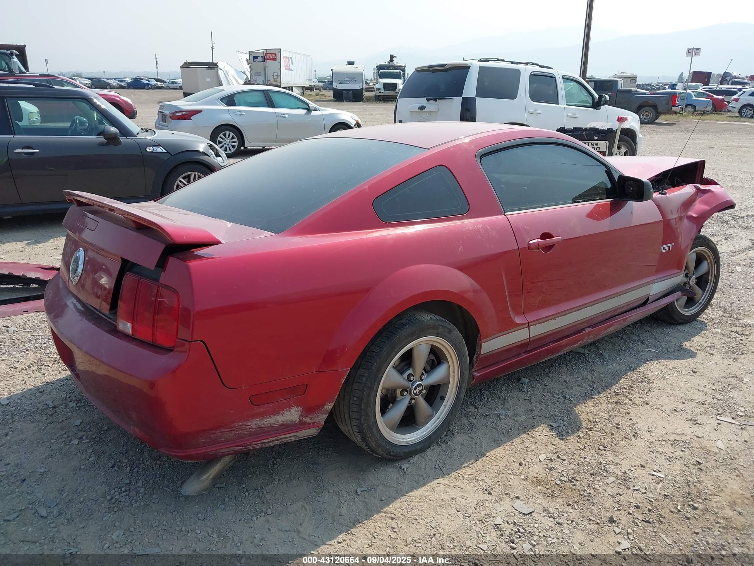 2006 Ford Mustang Gt Red vin: 1ZVFT82H265164720