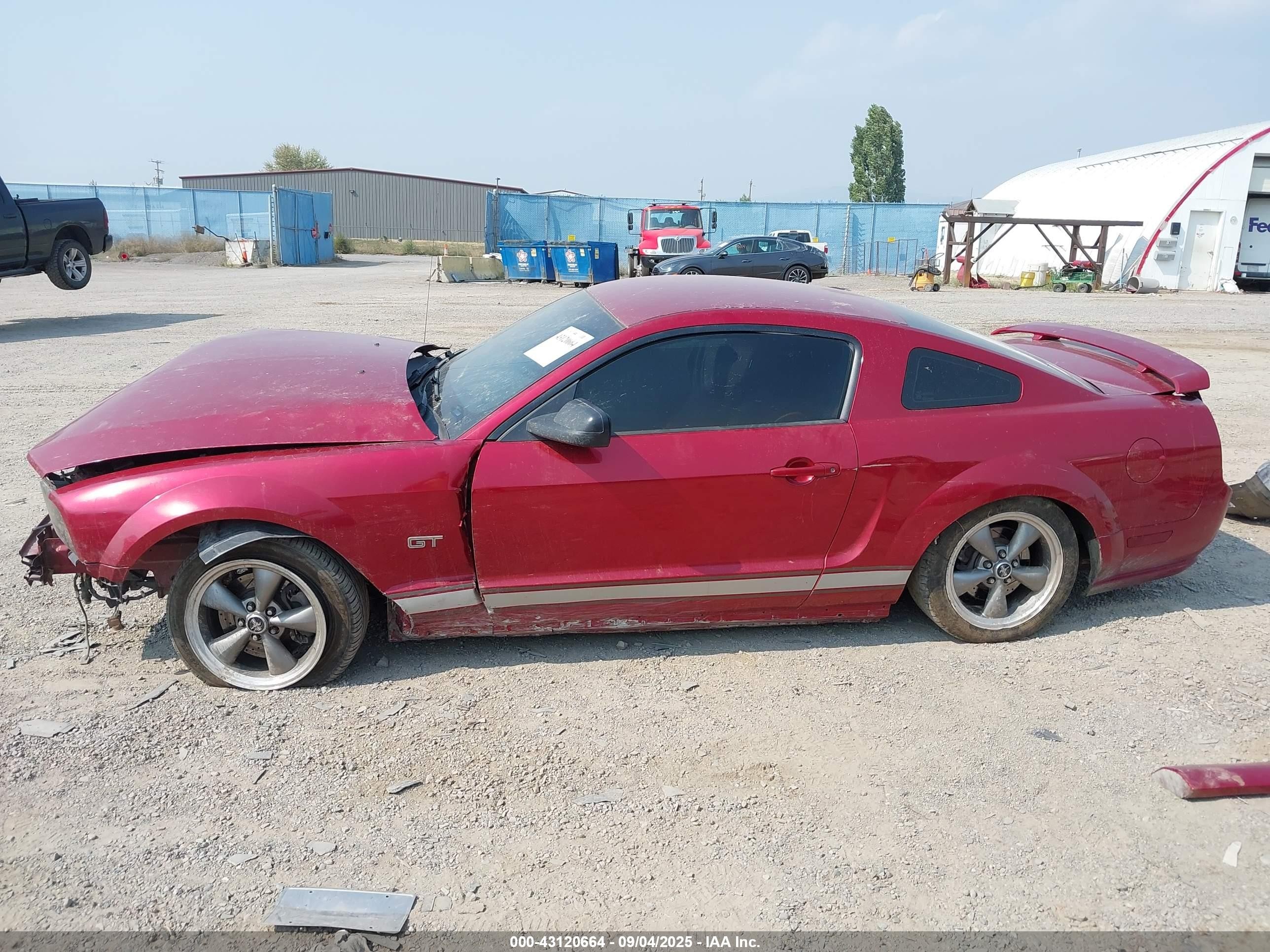 2006 Ford Mustang Gt Red vin: 1ZVFT82H265164720