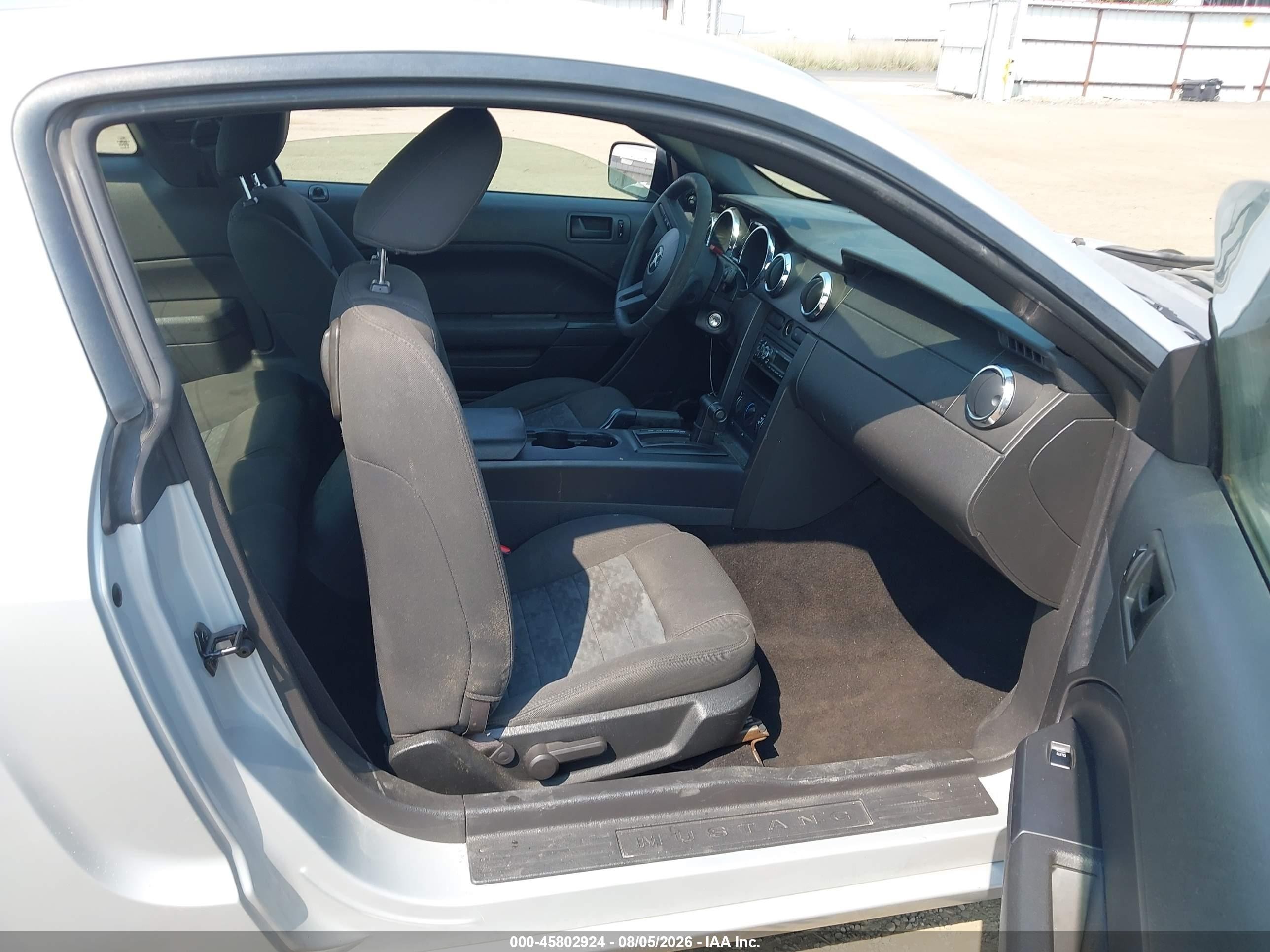 2006 Ford Mustang Gt Silver vin: 1ZVFT82H265233132