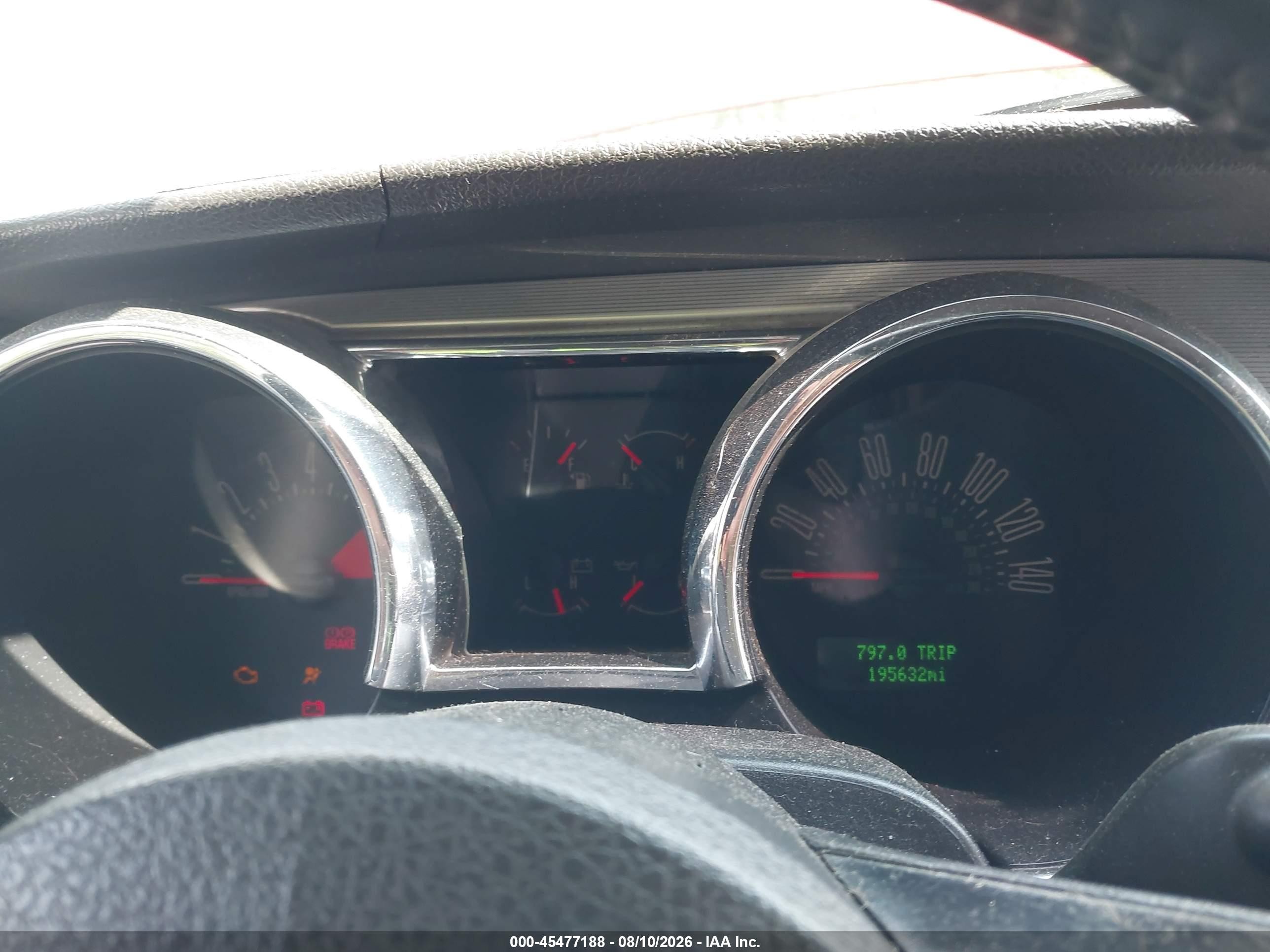 2005 Ford Mustang Gt Deluxe/gt Premium Red vin: 1ZVFT82H455131801