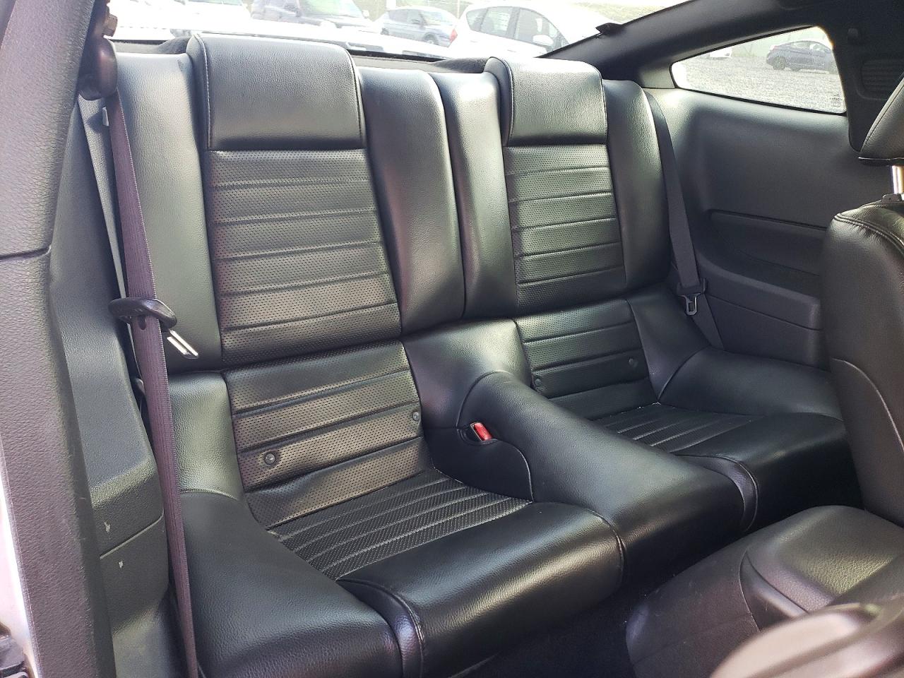 2006 Ford Mustang Gt Silver vin: 1ZVFT82H465160846