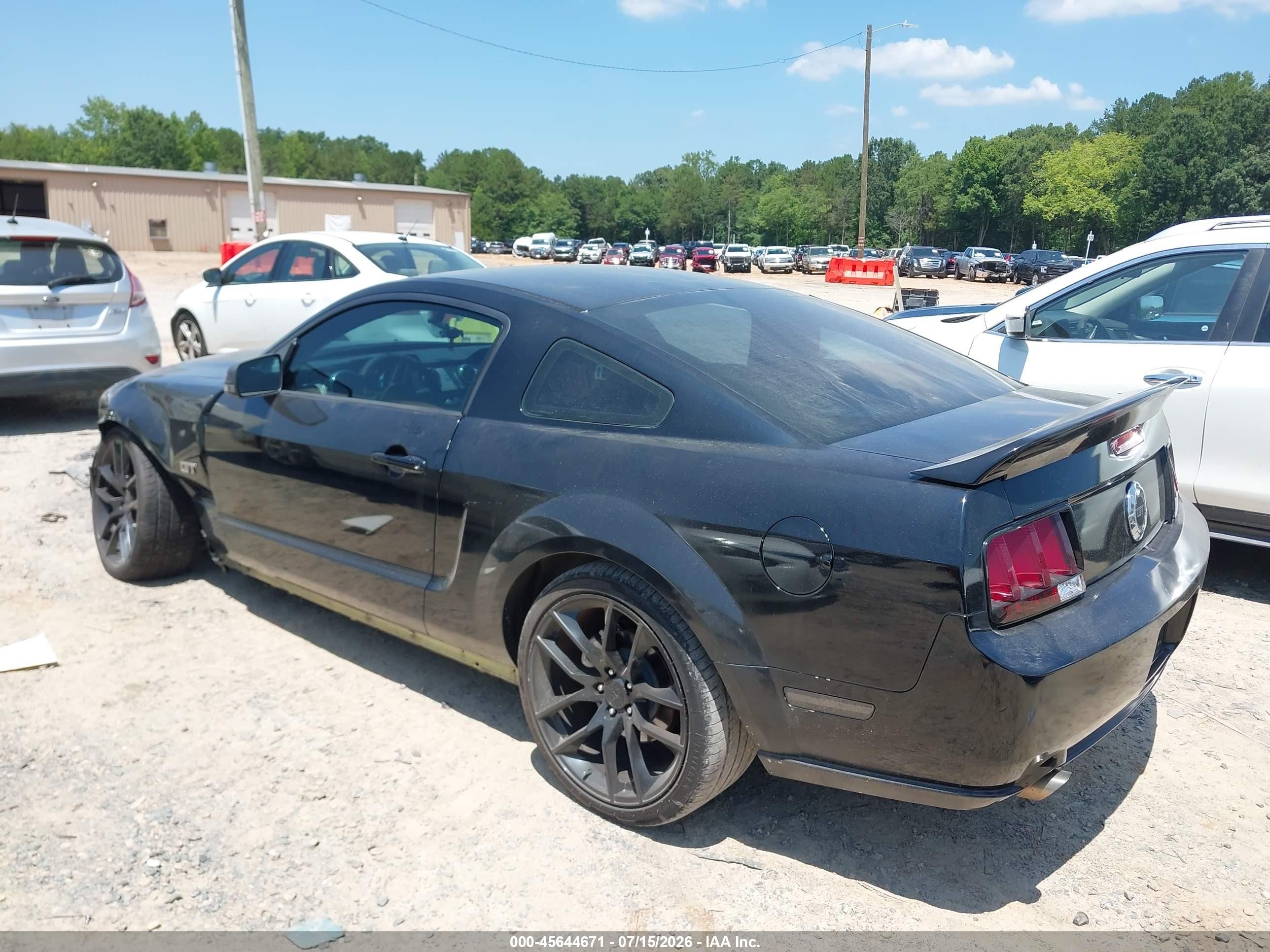 2005 Ford Mustang Gt Deluxe/gt Premium Black vin: 1ZVFT82H555104283