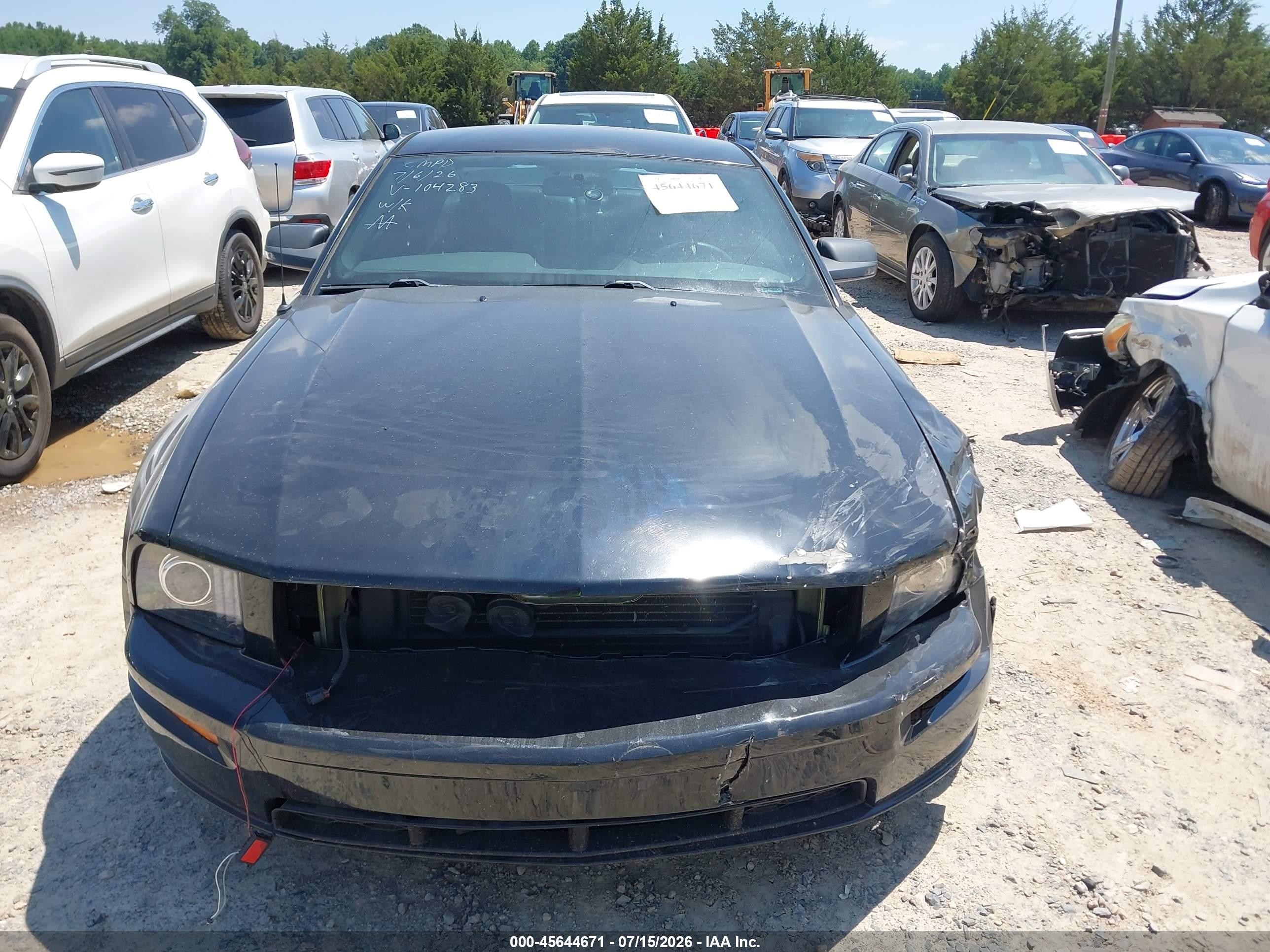 2005 Ford Mustang Gt Deluxe/gt Premium Black vin: 1ZVFT82H555104283