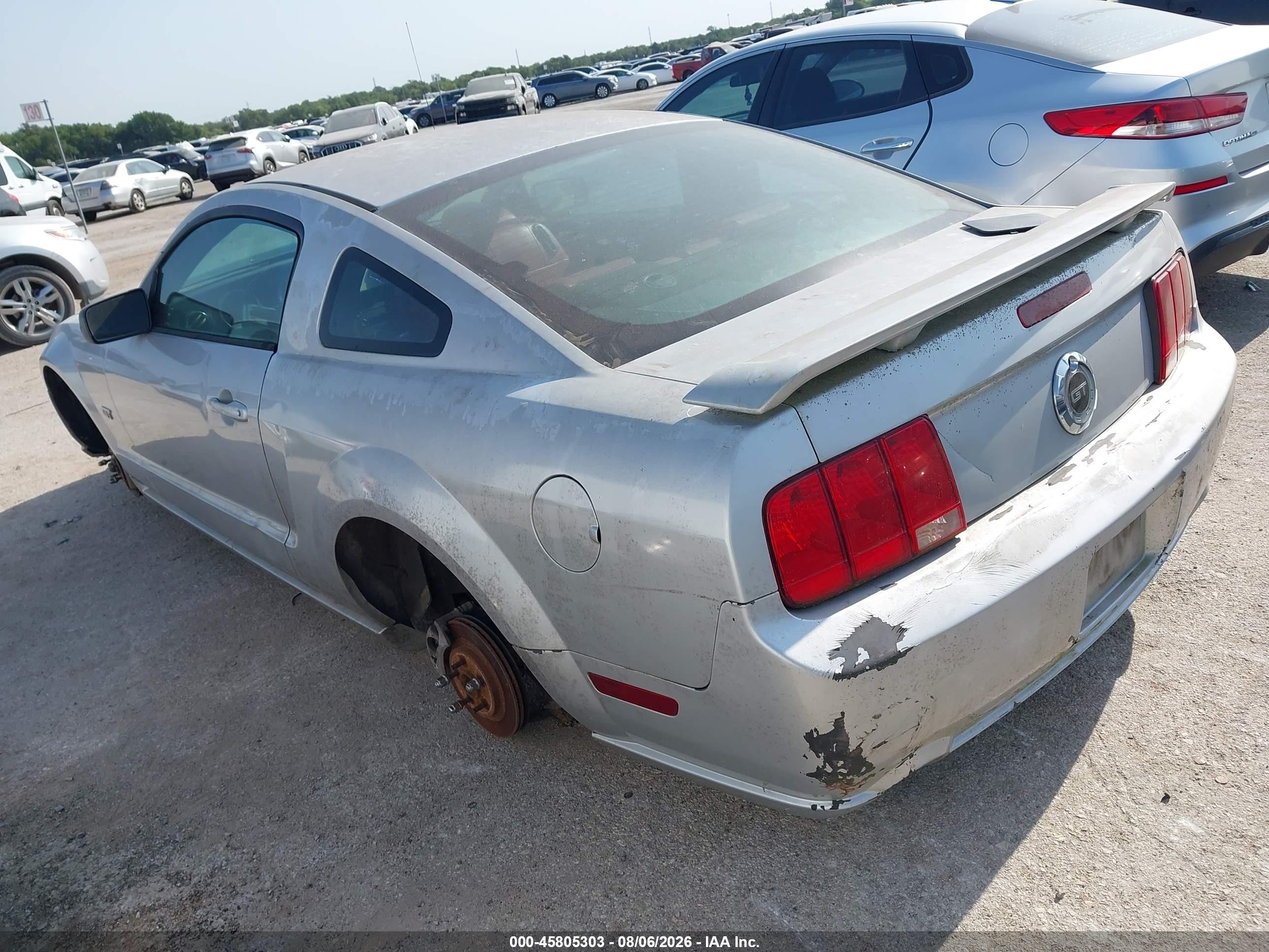 2005 Ford Mustang Gt Deluxe/gt Premium Silver vin: 1ZVFT82H555112951