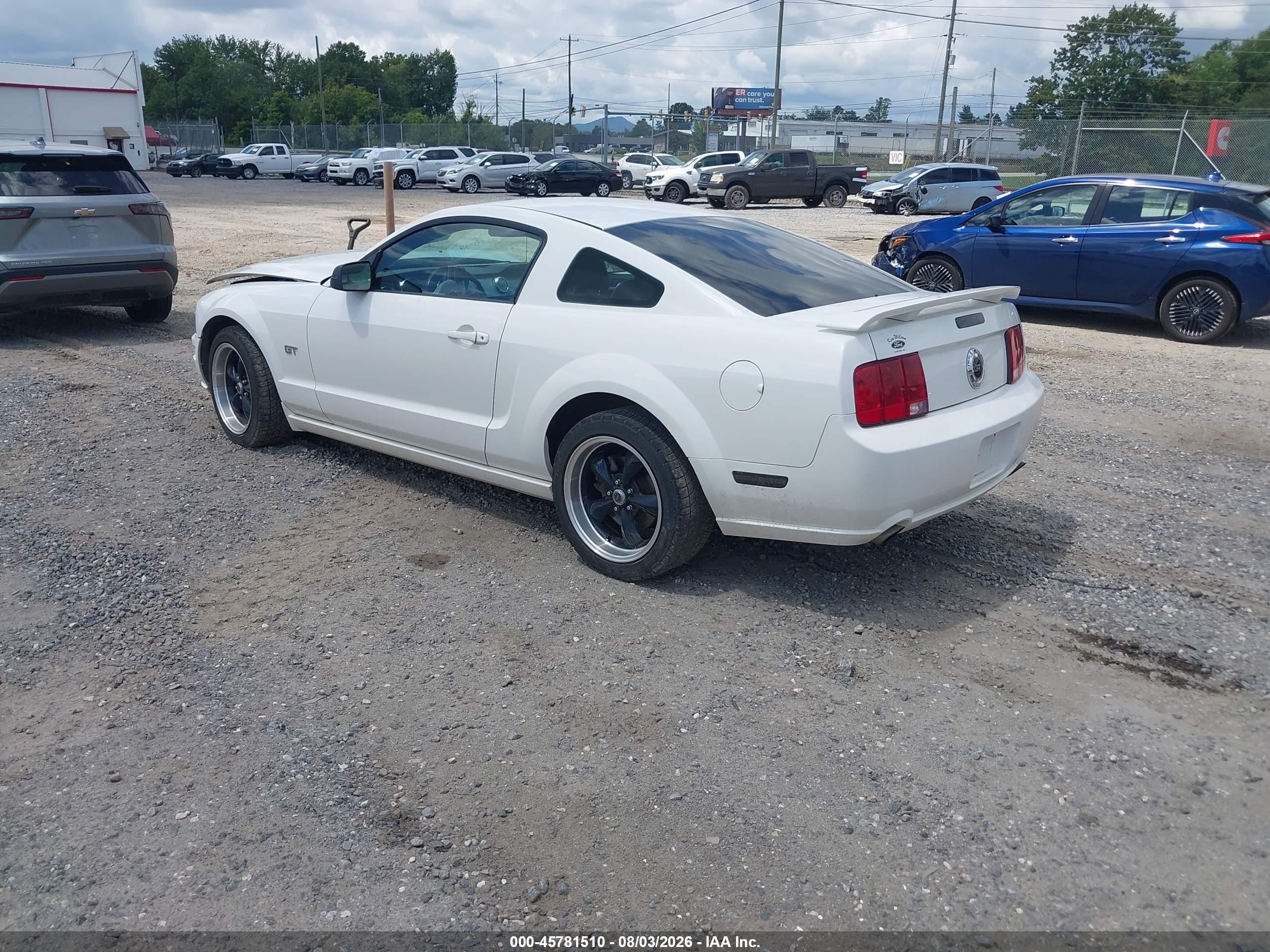 2006 Ford Mustang Gt White vin: 1ZVFT82H565179910