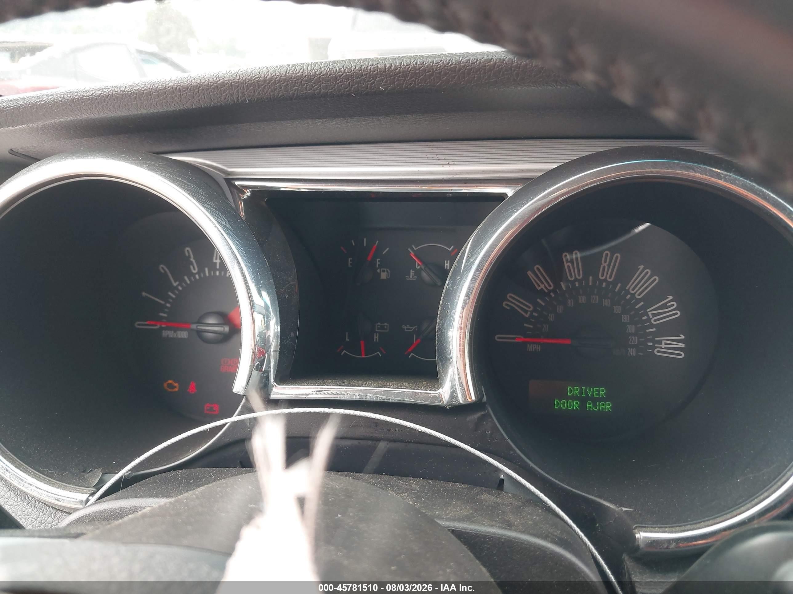 2006 Ford Mustang Gt White vin: 1ZVFT82H565179910