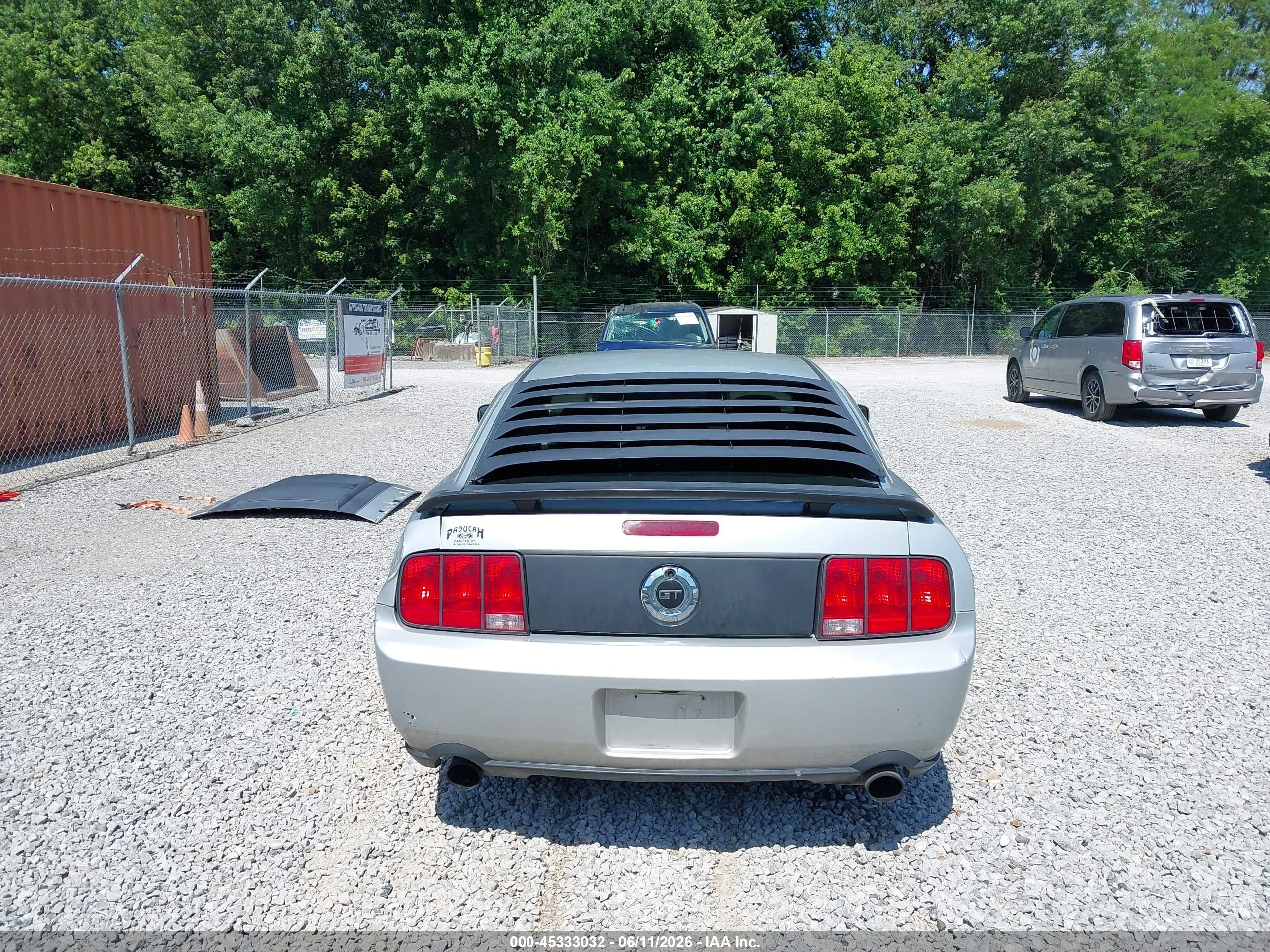 2006 Ford Mustang Gt Silver vin: 1ZVFT82H565184086