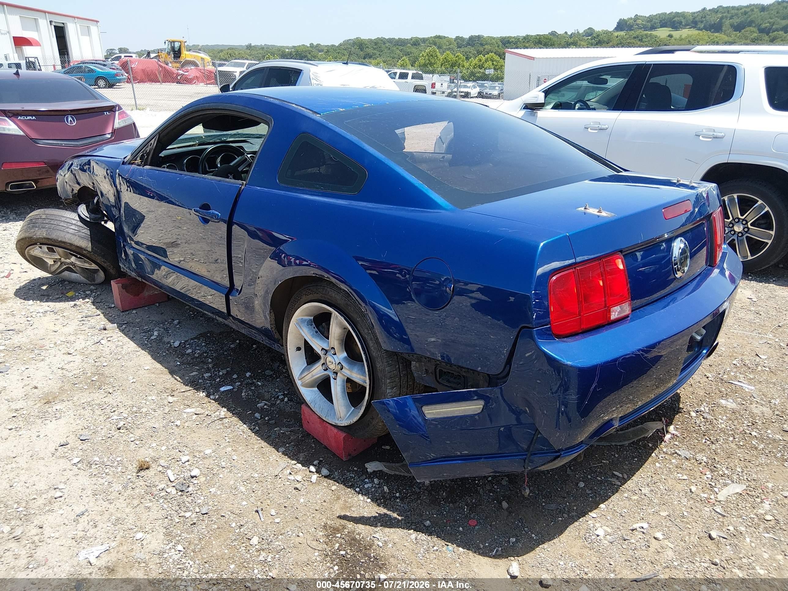 2007 Ford Mustang Gt Deluxe/gt Premium Синий vin: 1ZVFT82H575226600