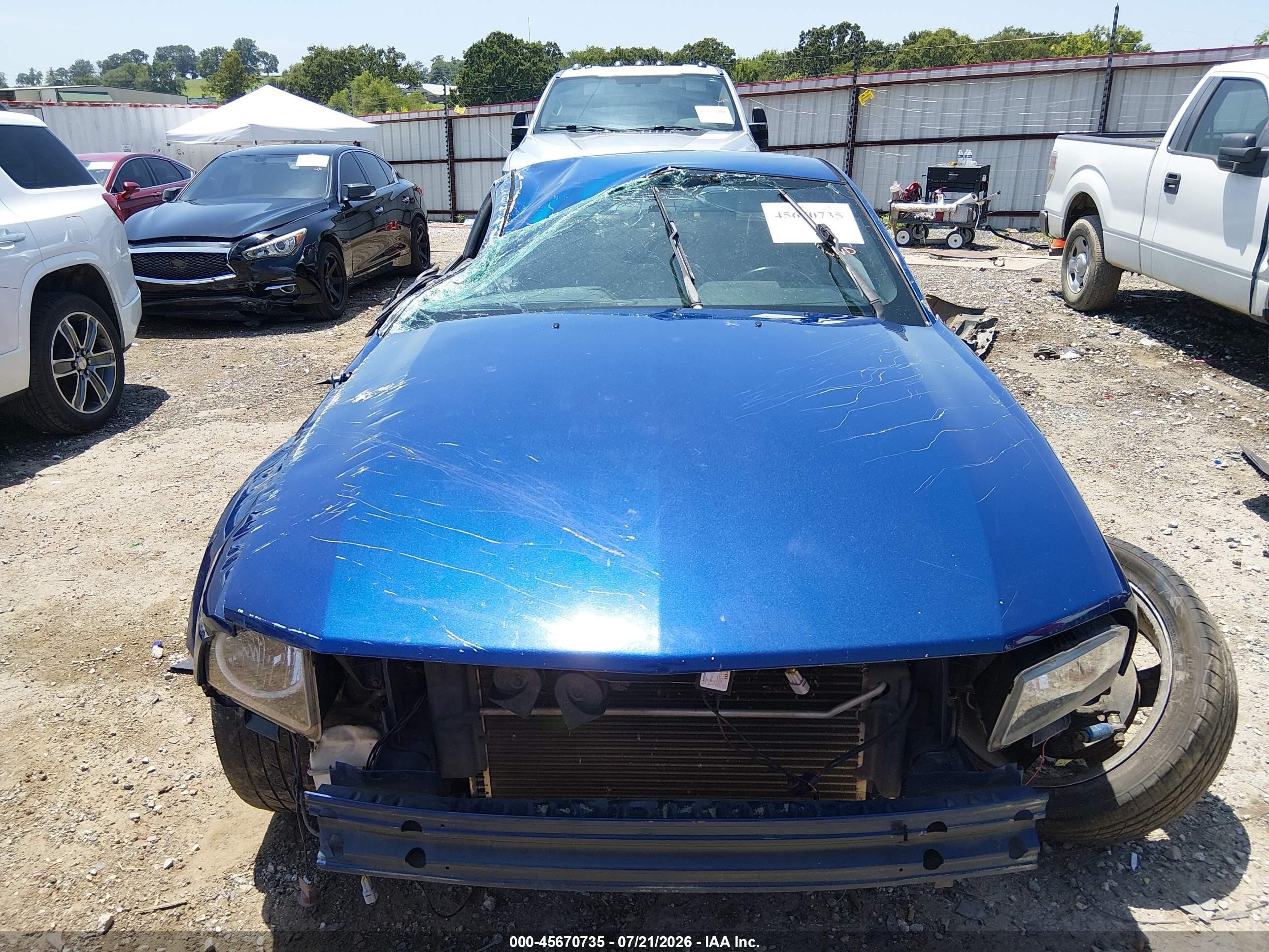 2007 Ford Mustang Gt Deluxe/gt Premium Синий vin: 1ZVFT82H575226600