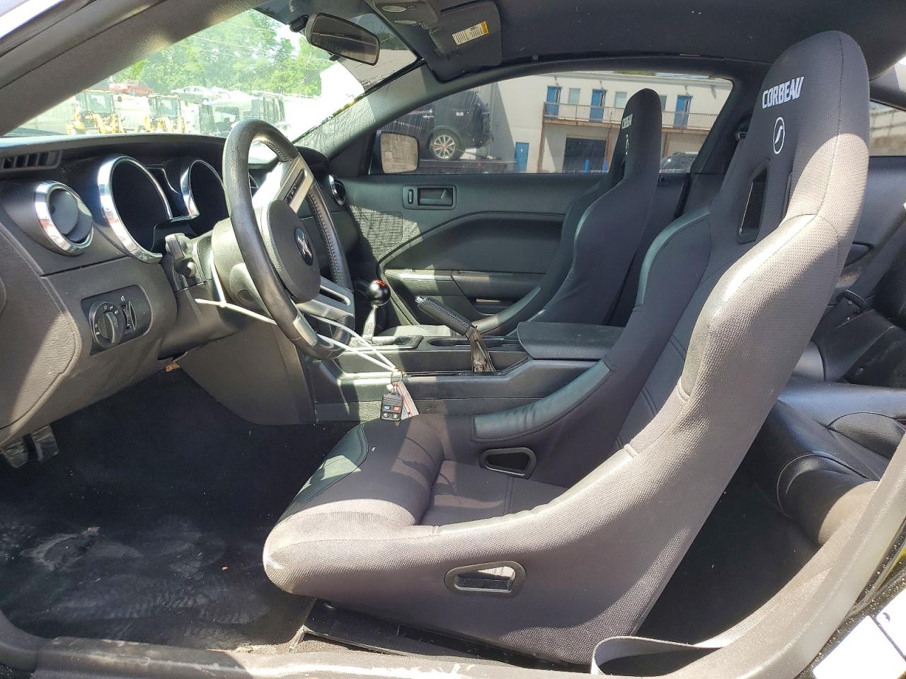 2005 Ford Mustang Gt Черный vin: 1ZVFT82H655158739