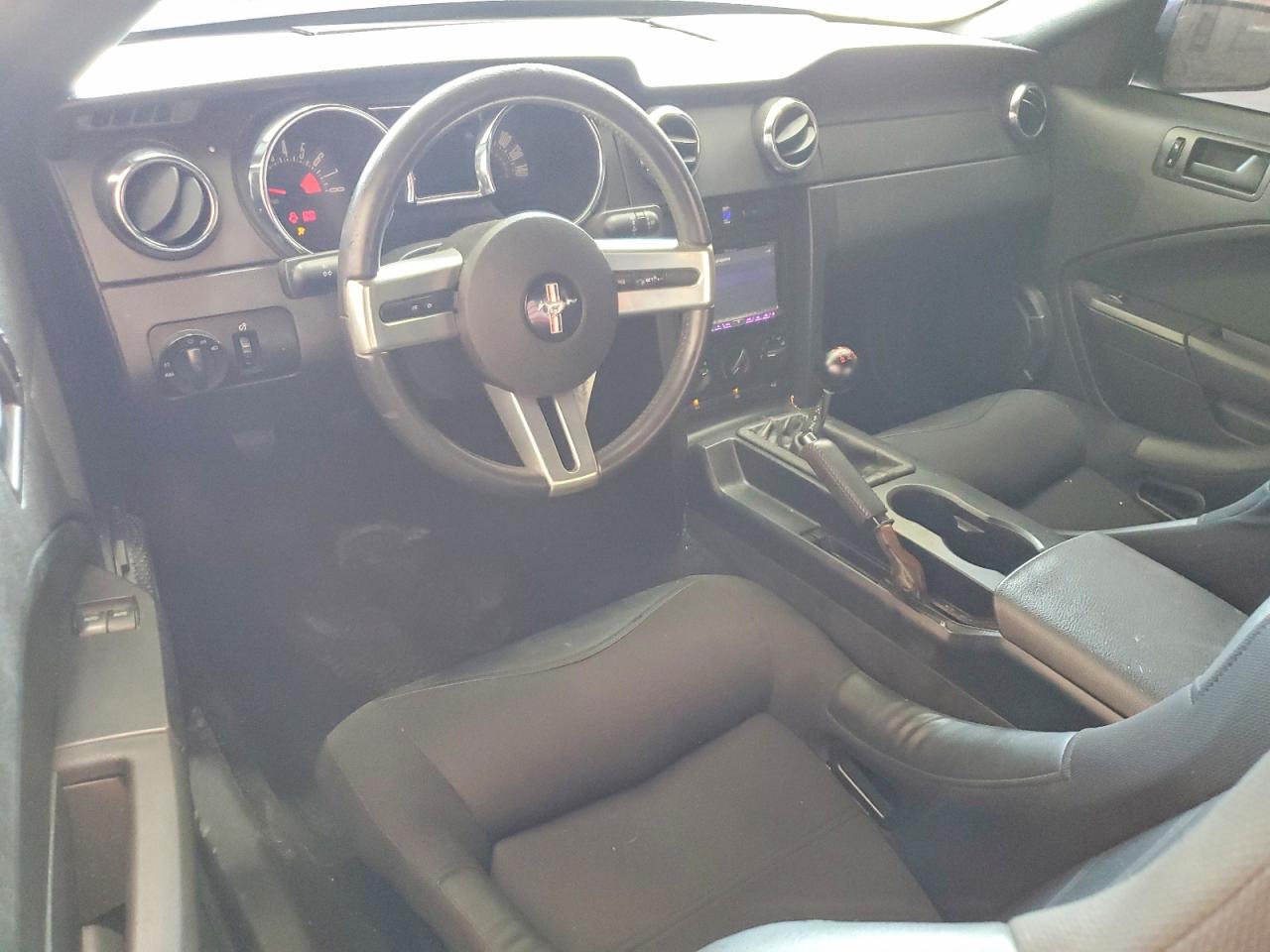 2005 Ford Mustang Gt Черный vin: 1ZVFT82H655158739