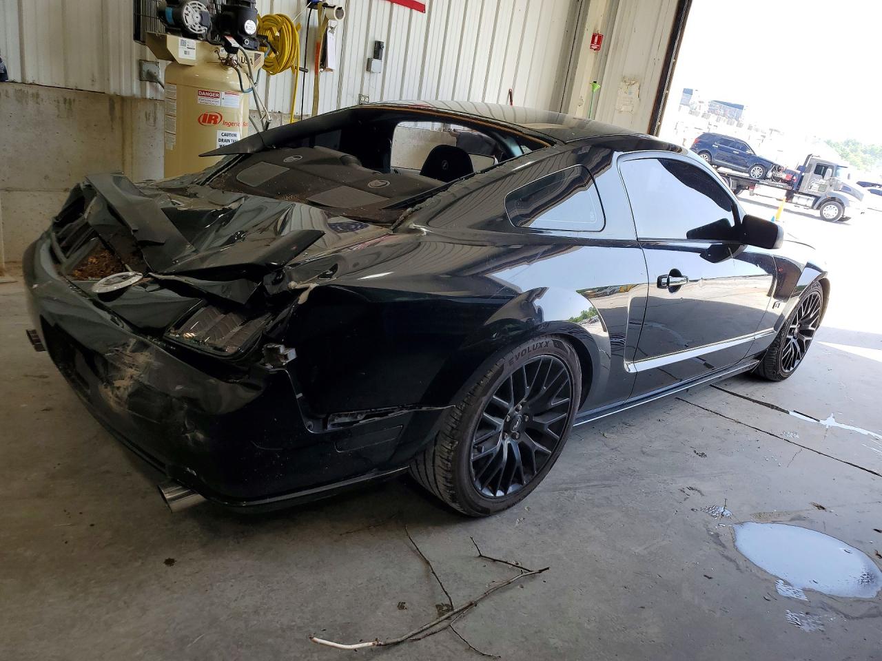 2005 Ford Mustang Gt Черный vin: 1ZVFT82H655158739