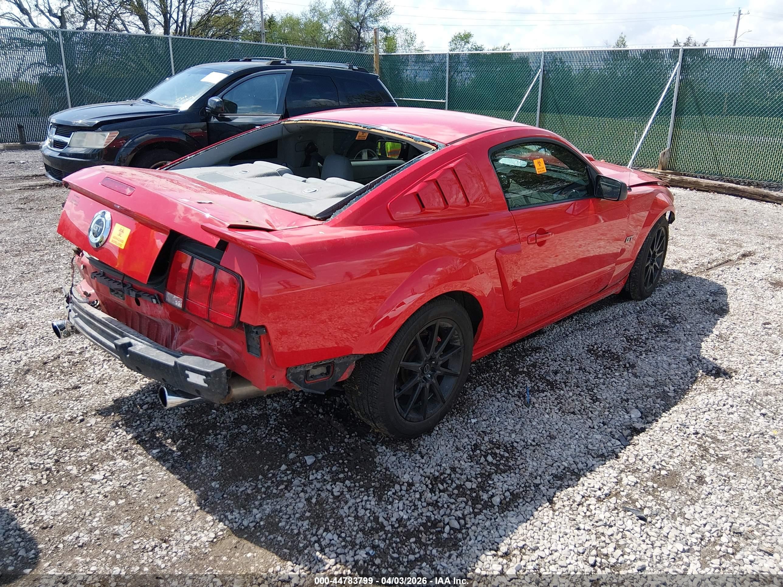 2006 Ford Mustang Gt Red vin: 1ZVFT82H665223509