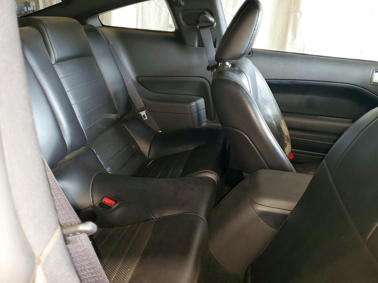 2006 Ford Mustang Gt Красный vin: 1ZVFT82H665266327