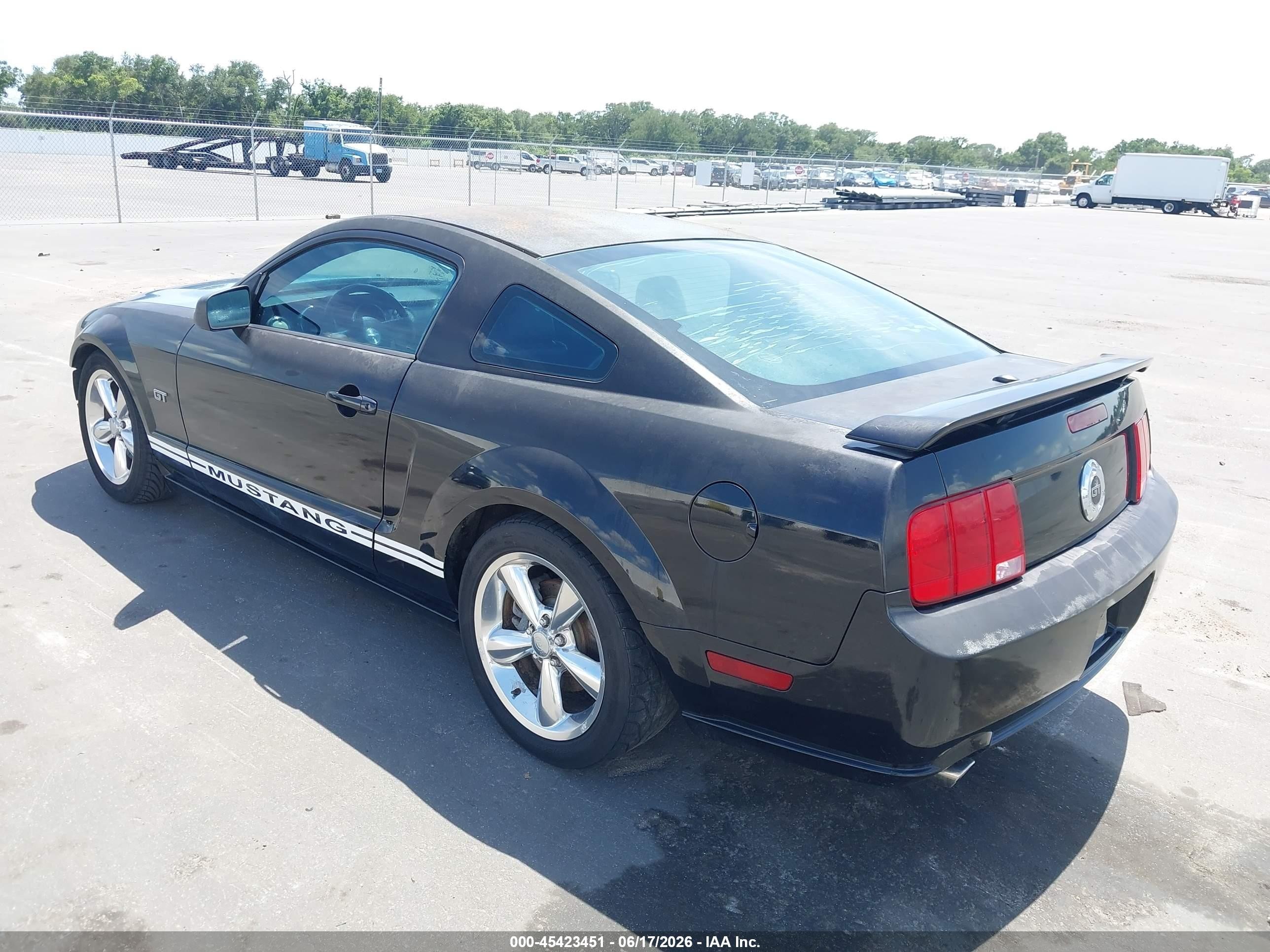 2007 Ford Mustang Gt Deluxe/gt Premium Black vin: 1ZVFT82H675229747