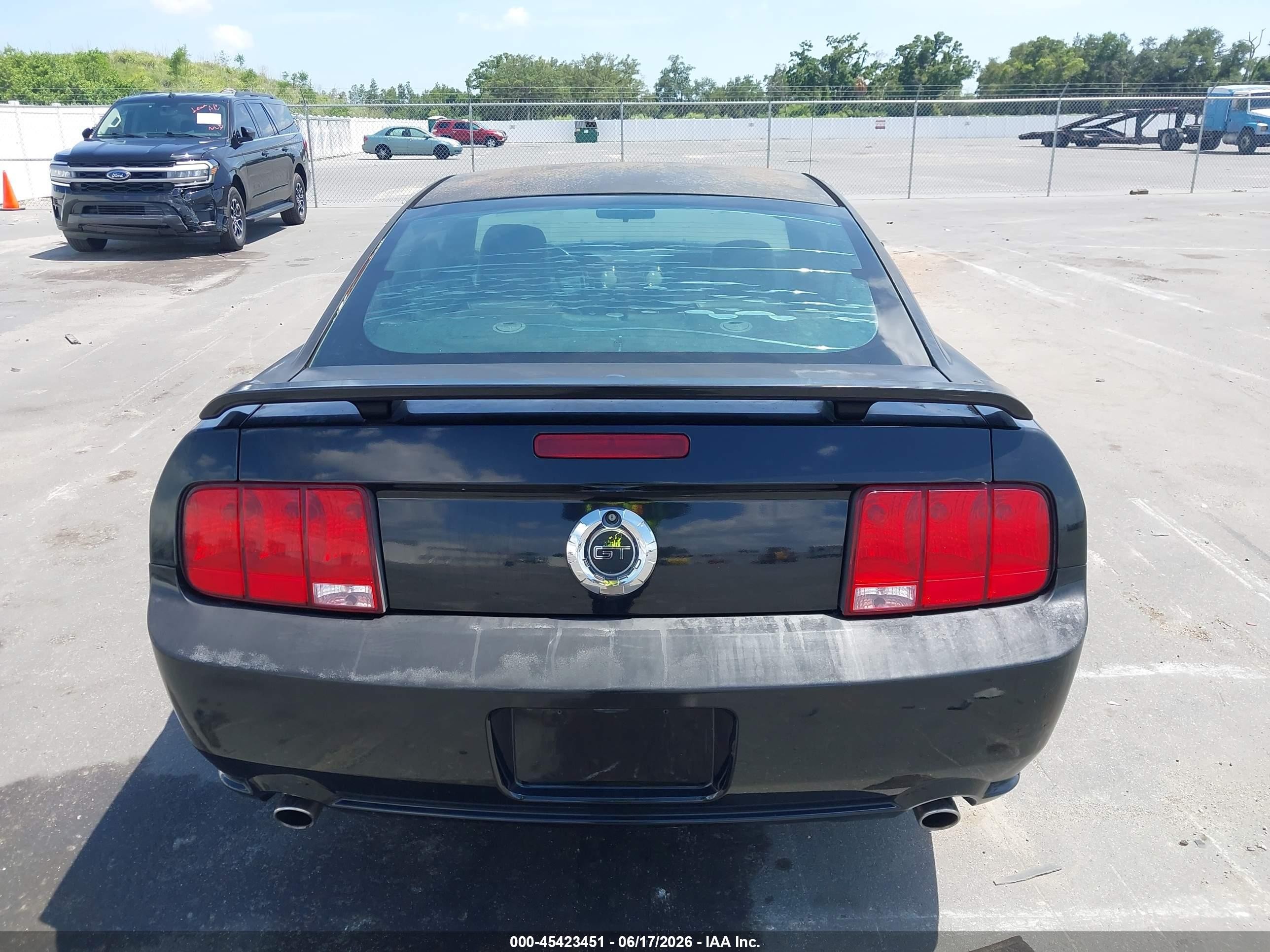 2007 Ford Mustang Gt Deluxe/gt Premium Black vin: 1ZVFT82H675229747