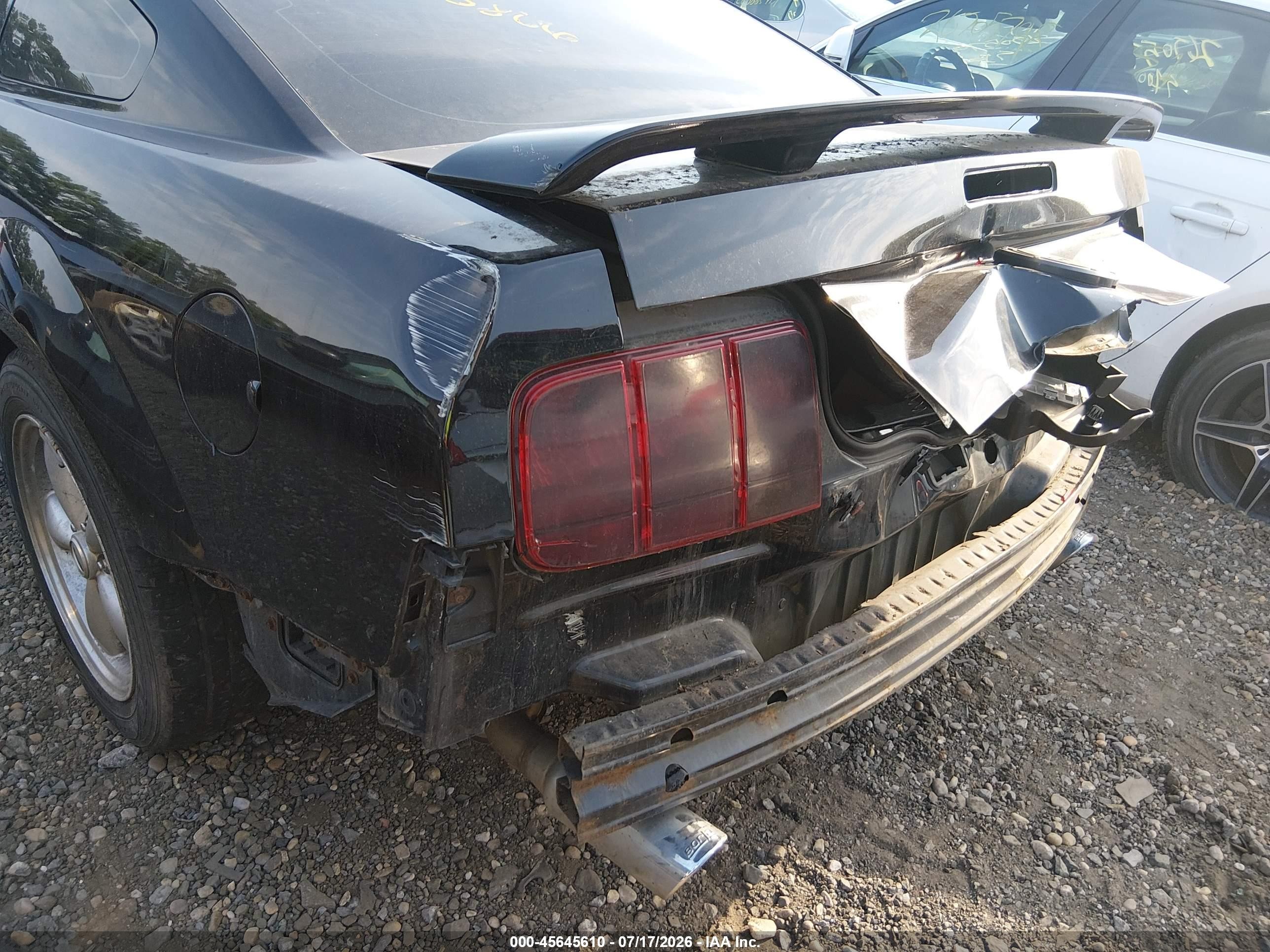 2007 Ford Mustang Gt Deluxe/gt Premium Black vin: 1ZVFT82H675246239