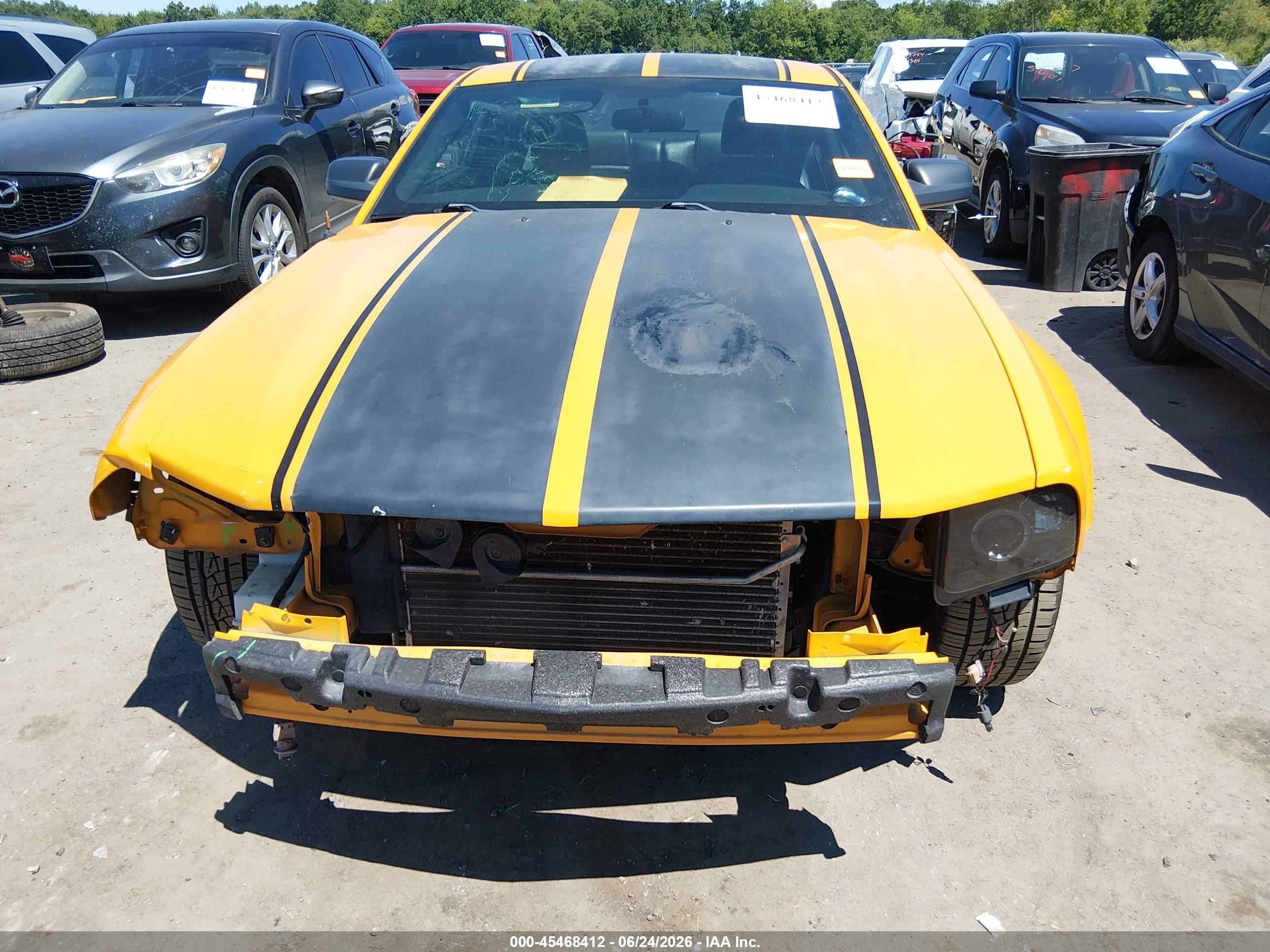 2007 Ford Mustang Gt Deluxe/gt Premium Orange vin: 1ZVFT82H675330254