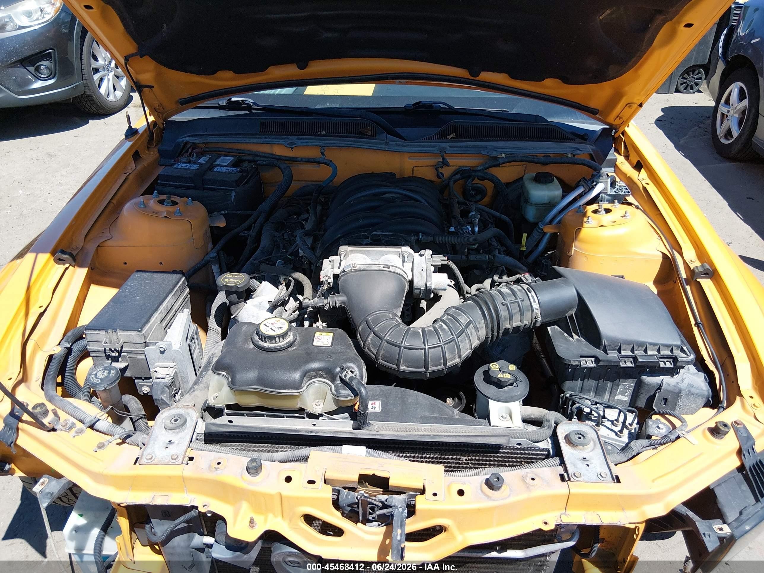 2007 Ford Mustang Gt Deluxe/gt Premium Orange vin: 1ZVFT82H675330254