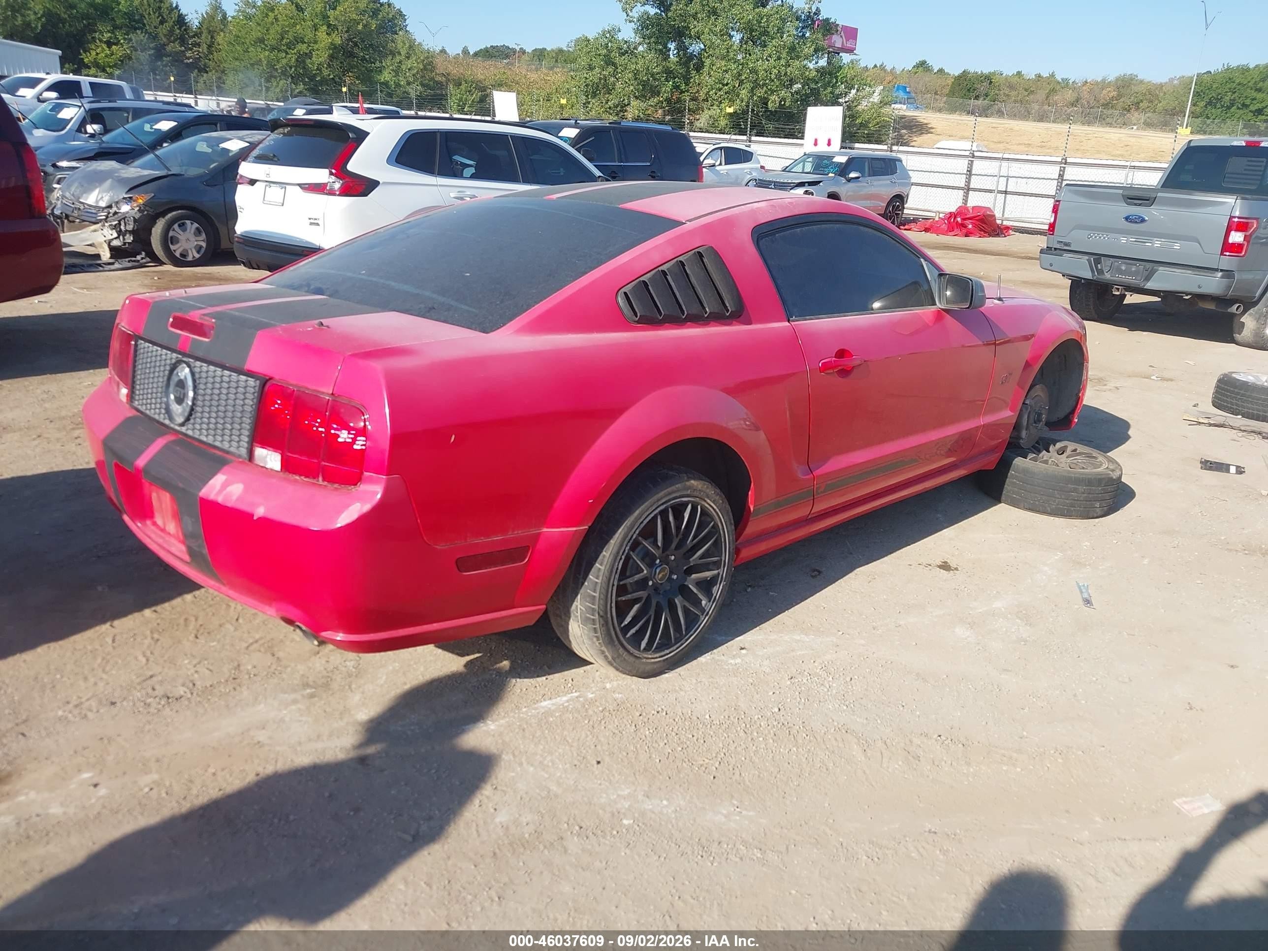 2005 Ford Mustang Gt Deluxe/gt Premium Red vin: 1ZVFT82H755137625