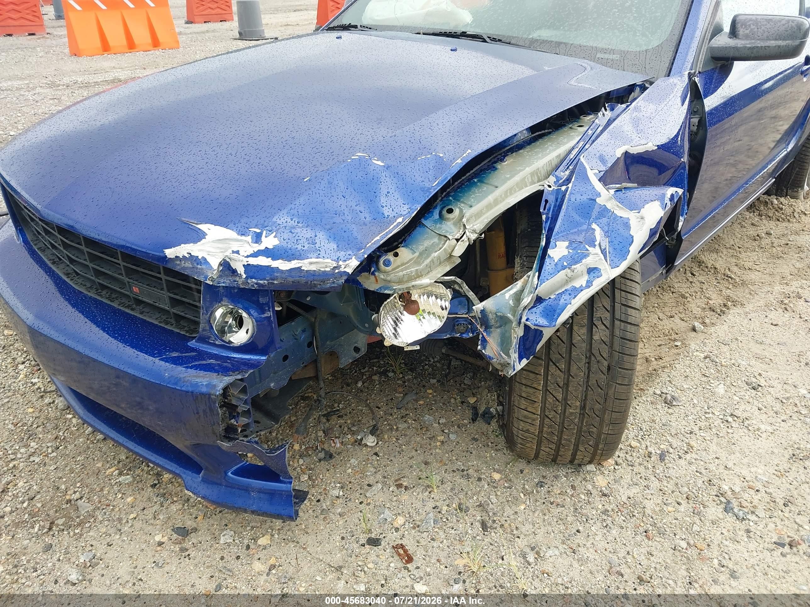 2005 Ford Mustang Gt Deluxe/gt Premium Blue vin: 1ZVFT82H755233173