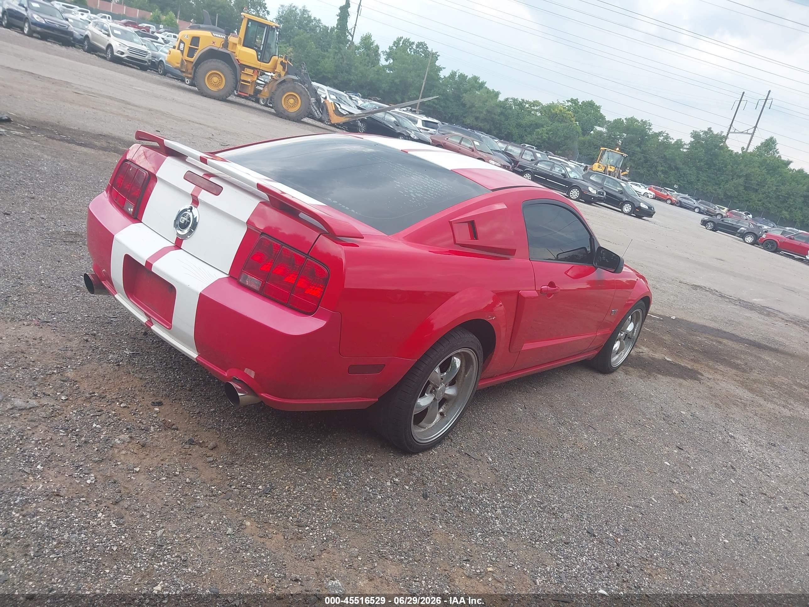 2007 Ford Mustang Gt Deluxe/gt Premium Red vin: 1ZVFT82H775233516
