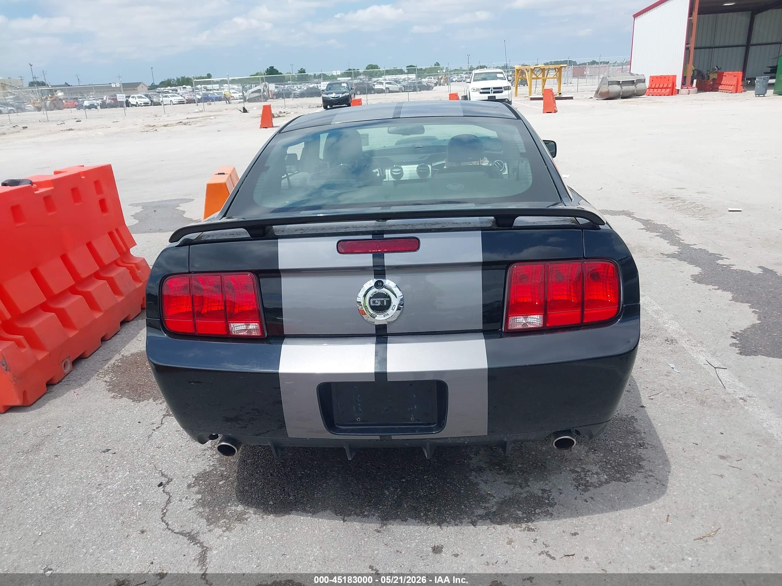 2007 Ford Mustang Gt Deluxe/gt Premium Black vin: 1ZVFT82H775248128