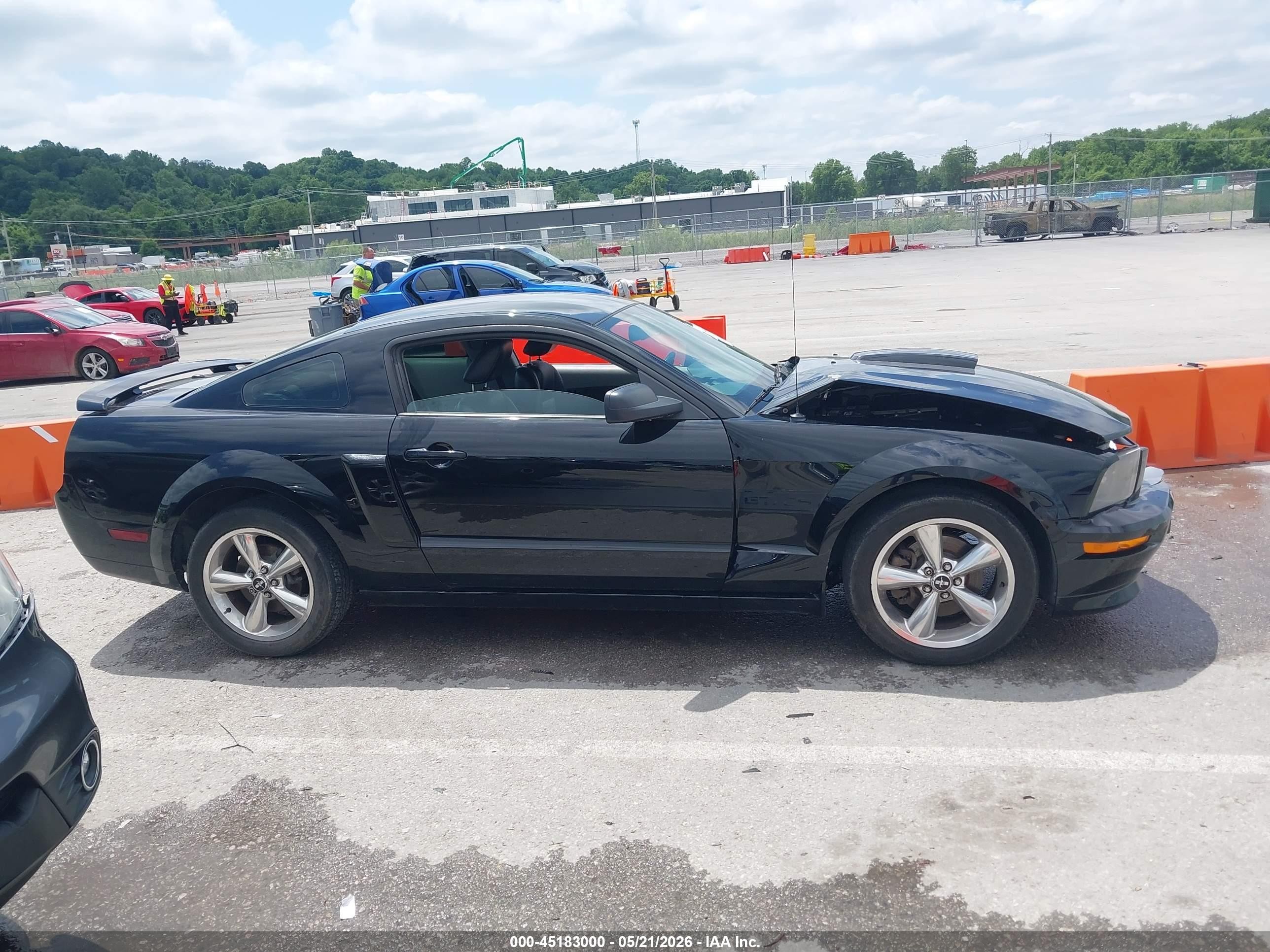 2007 Ford Mustang Gt Deluxe/gt Premium Black vin: 1ZVFT82H775248128