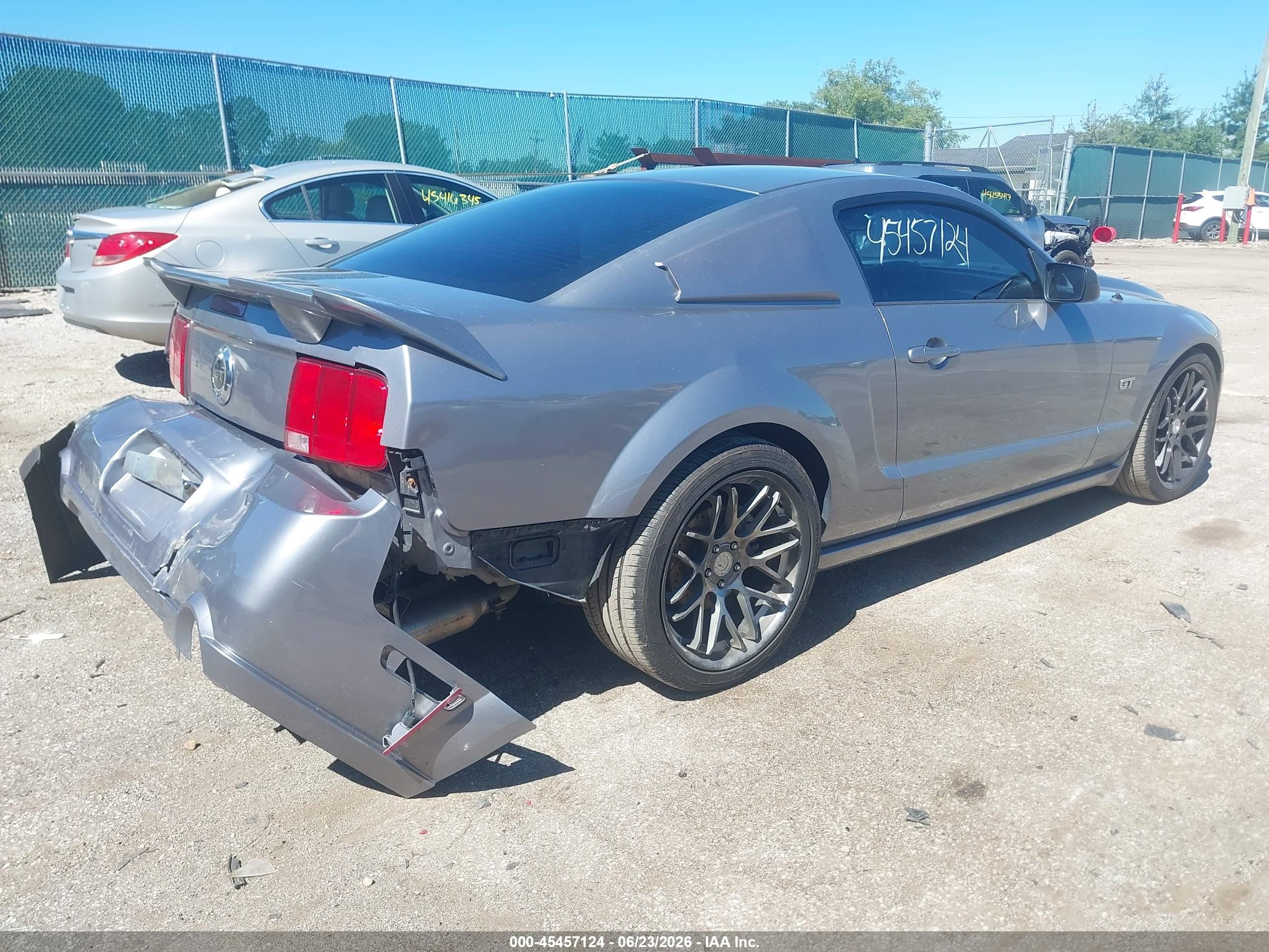 2006 Ford Mustang Gt Gray vin: 1ZVFT82H865165533