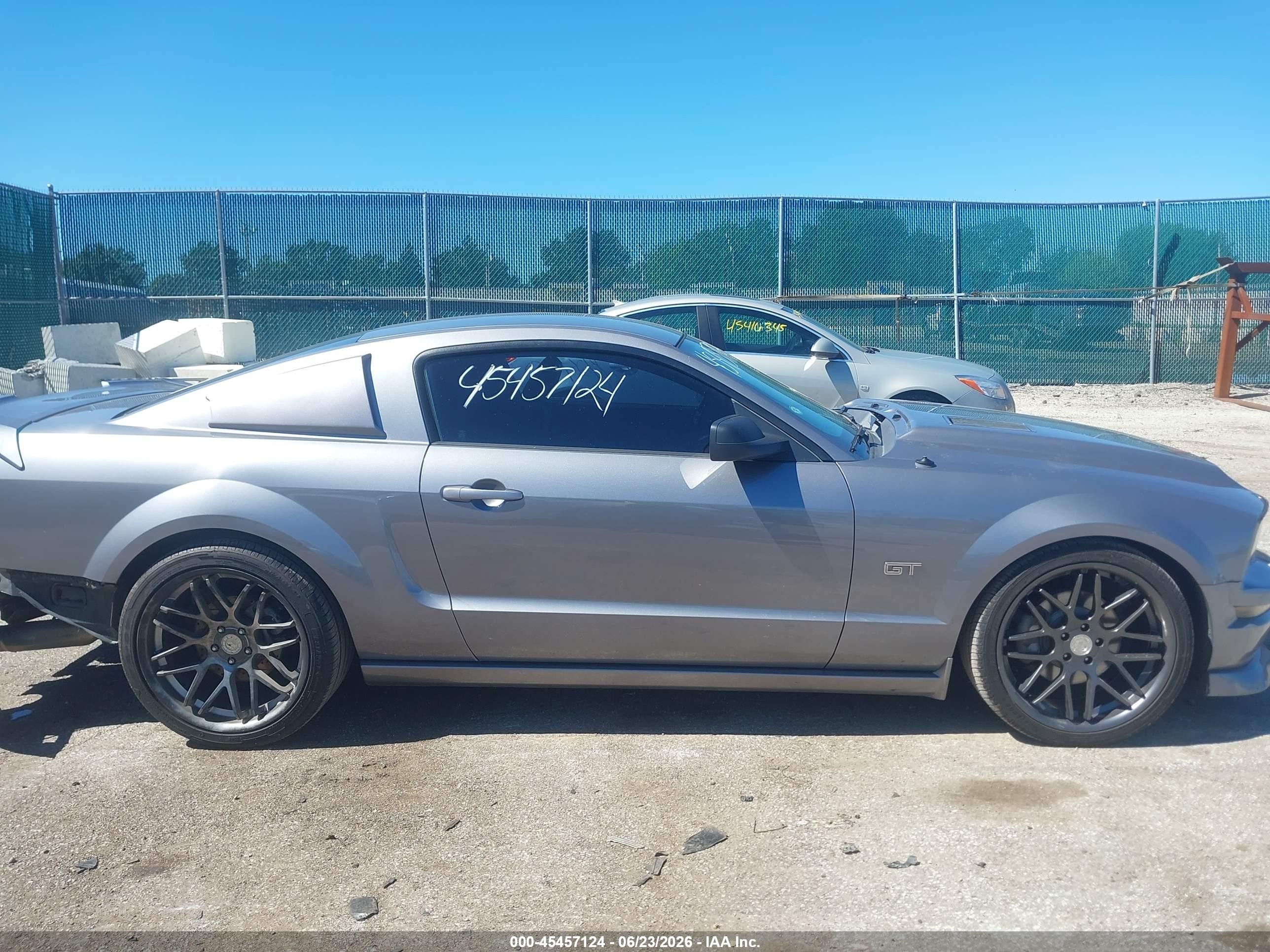 2006 Ford Mustang Gt Gray vin: 1ZVFT82H865165533