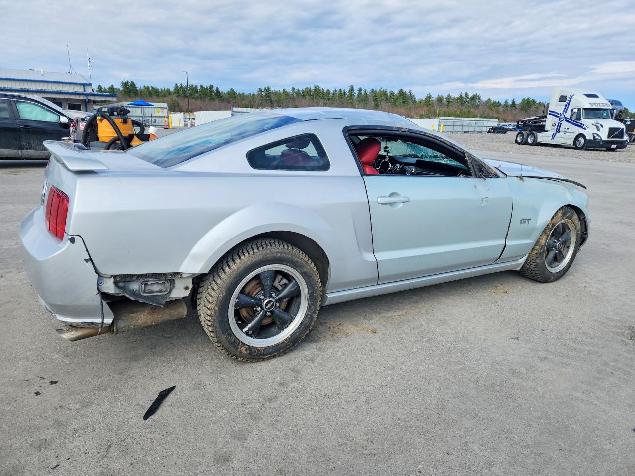 2007 Ford Mustang Gt Серебряный vin: 1ZVFT82H875224775