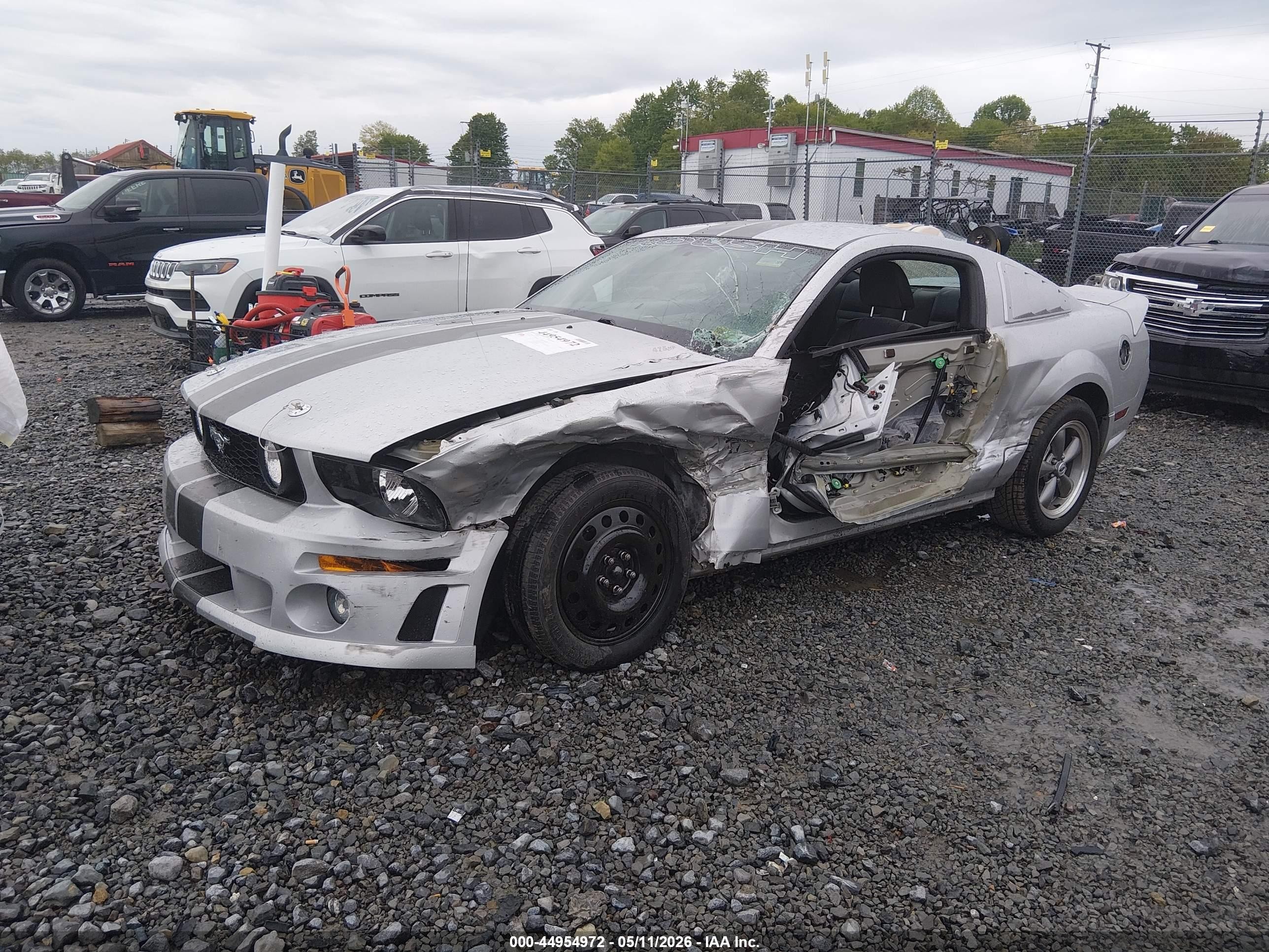 2005 Ford Mustang Gt Deluxe/gt Premium Silver vin: 1ZVFT82H955227391