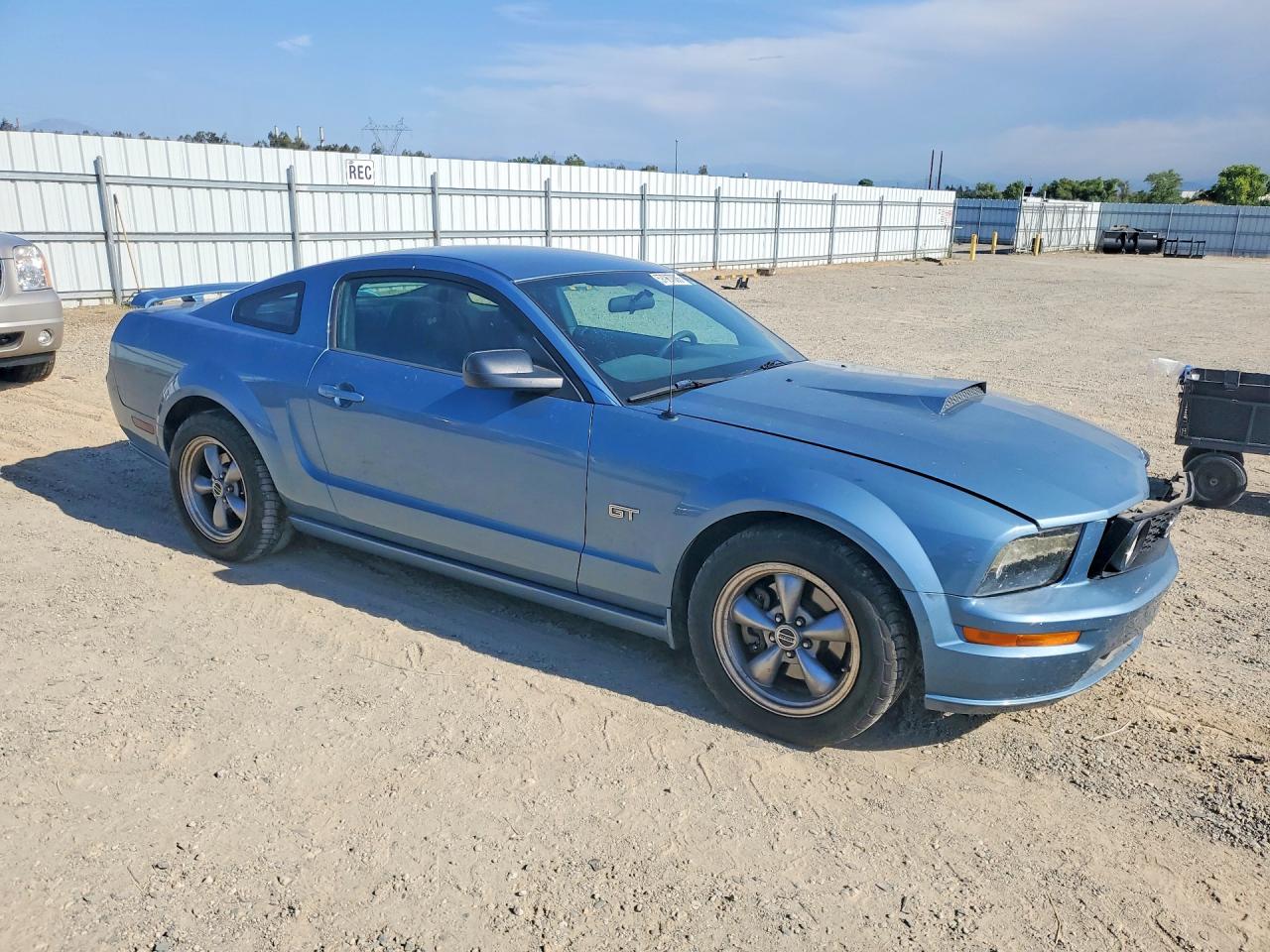 2005 Ford Mustang Gt Blue vin: 1ZVFT82H955245700