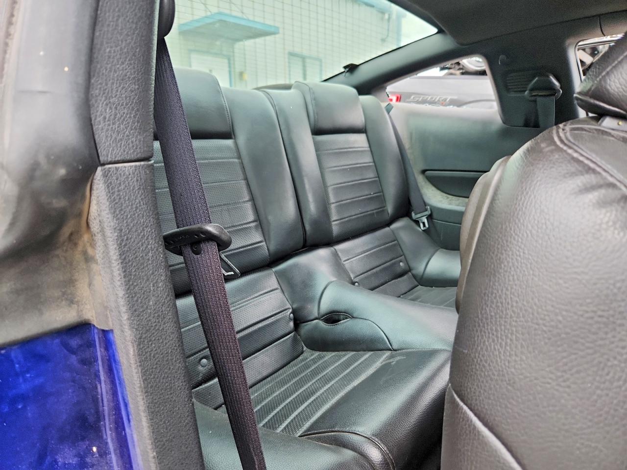 2005 Ford Mustang Gt Синий vin: 1ZVFT82HX55196118