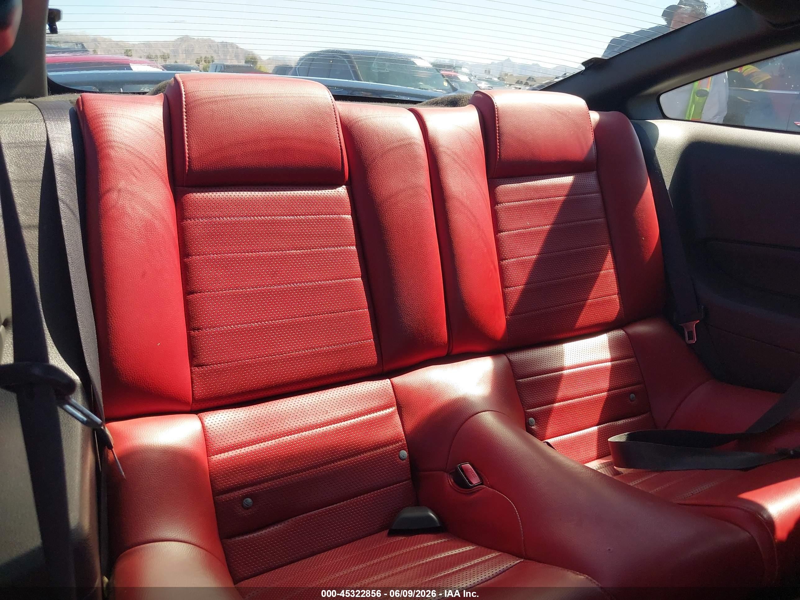 2006 Ford Mustang Gt Красный vin: 1ZVFT82HX65203375