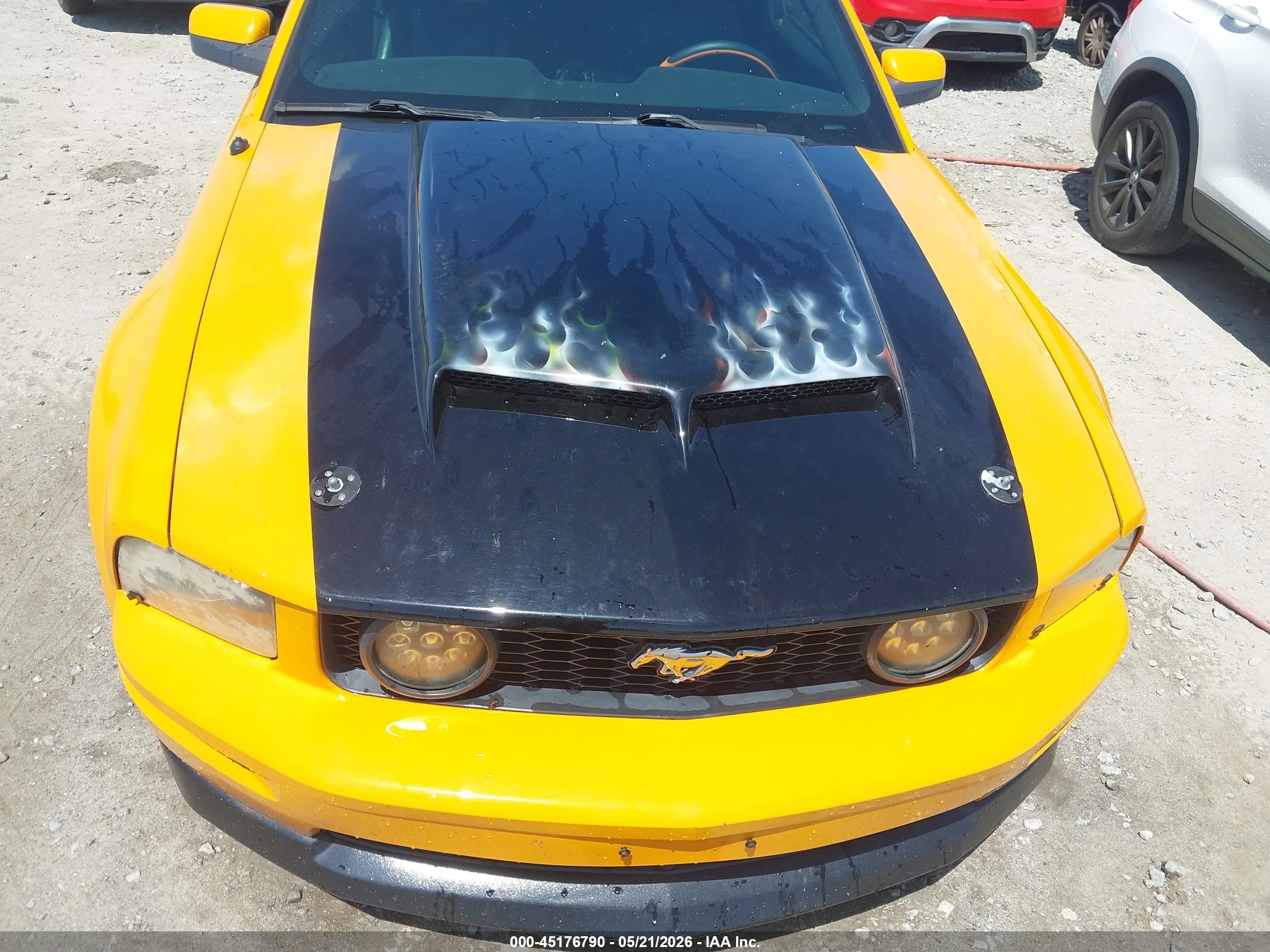 2007 Ford Mustang Gt Deluxe/gt Premium Оранжевый vin: 1ZVFT82HX75235308