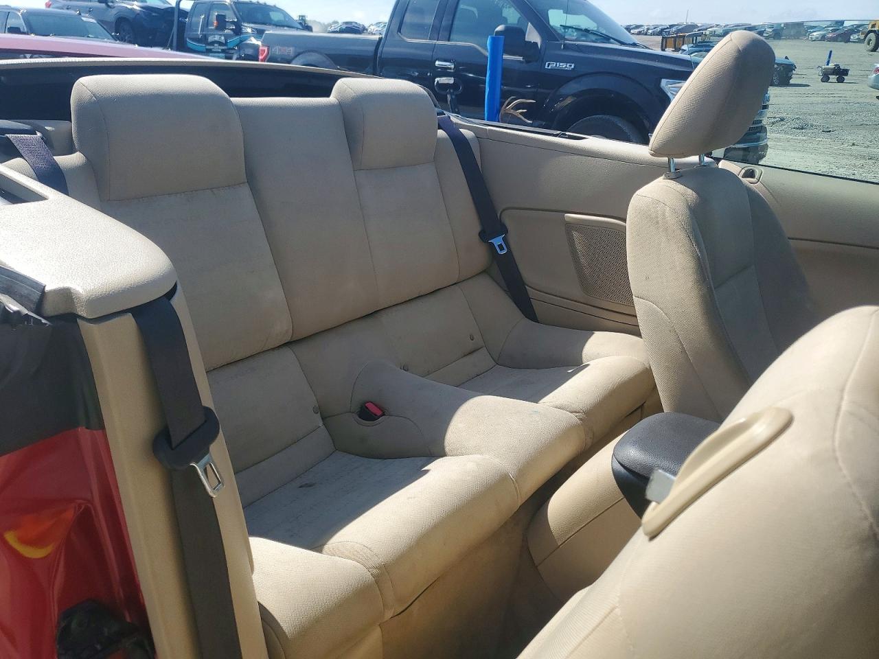 2005 Ford Mustang Red vin: 1ZVFT84N055207629