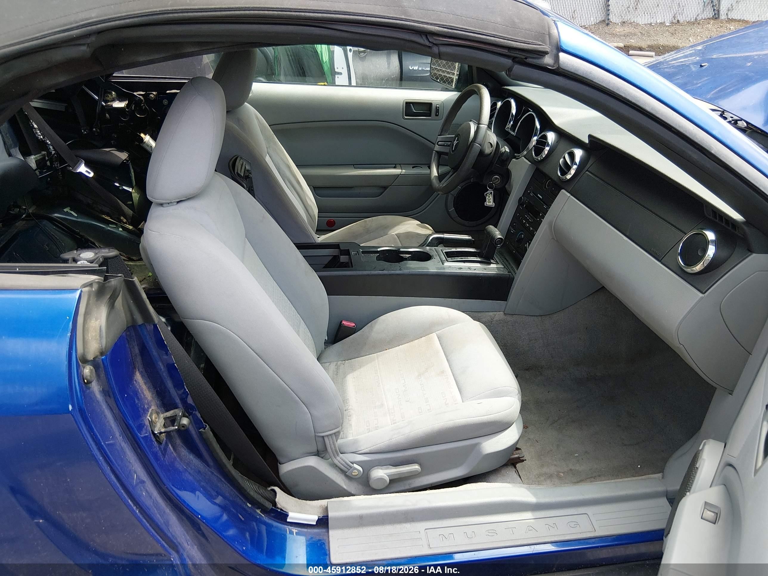 2005 Ford Mustang   Blue vin: 1ZVFT84N055248293