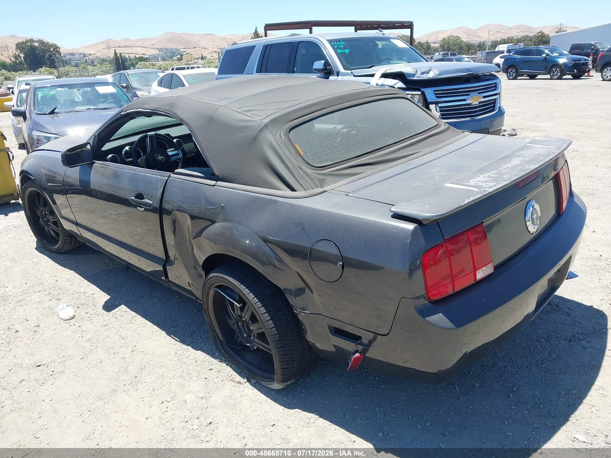 2007 Ford Mustang V6 Deluxe/v6 Premium Black vin: 1ZVFT84N075355069