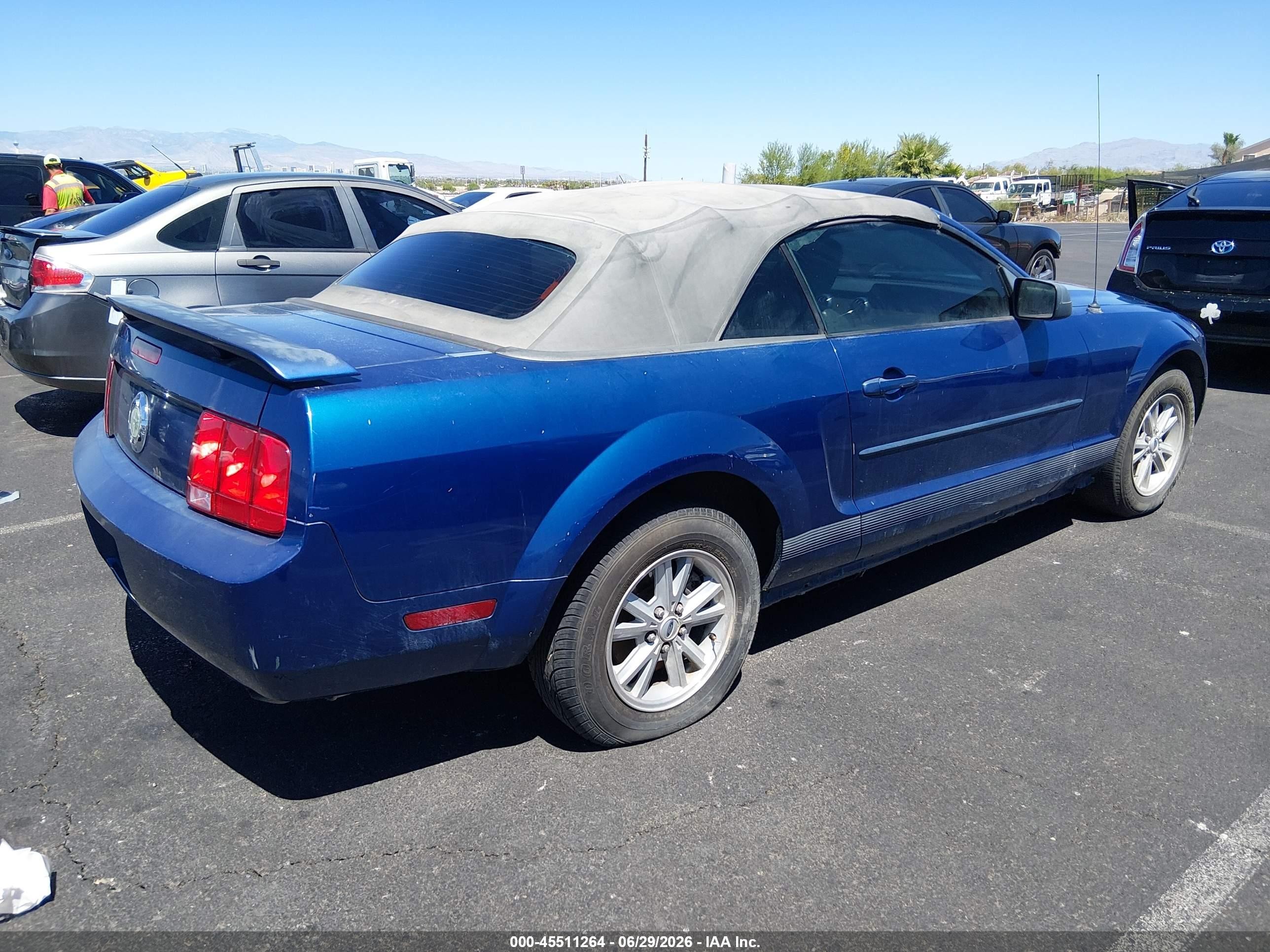 2006 Ford Mustang V6 Blue vin: 1ZVFT84N165222299