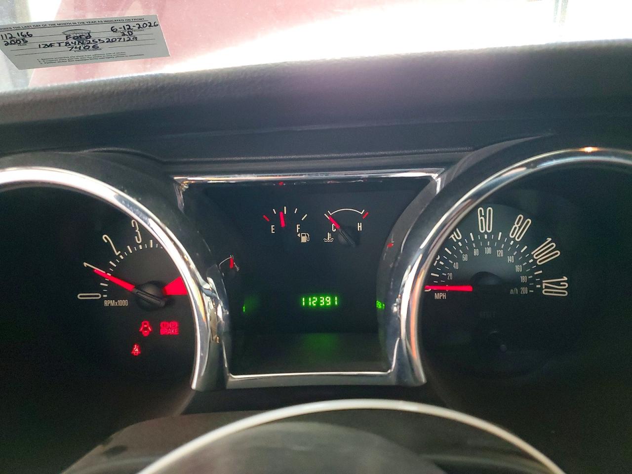 2005 Ford Mustang Red vin: 1ZVFT84N255207129