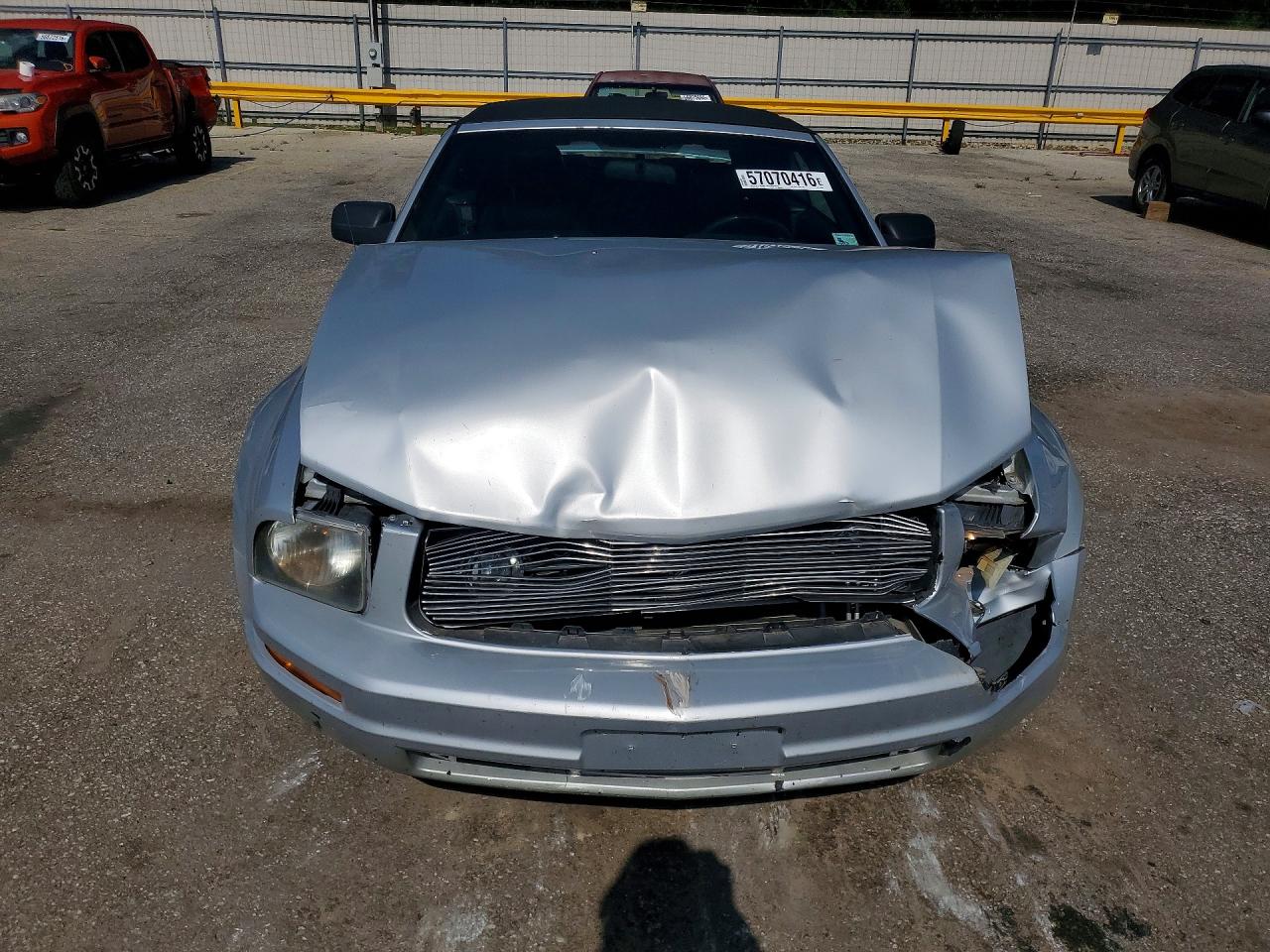 2005 Ford Mustang Silver vin: 1ZVFT84N355194469