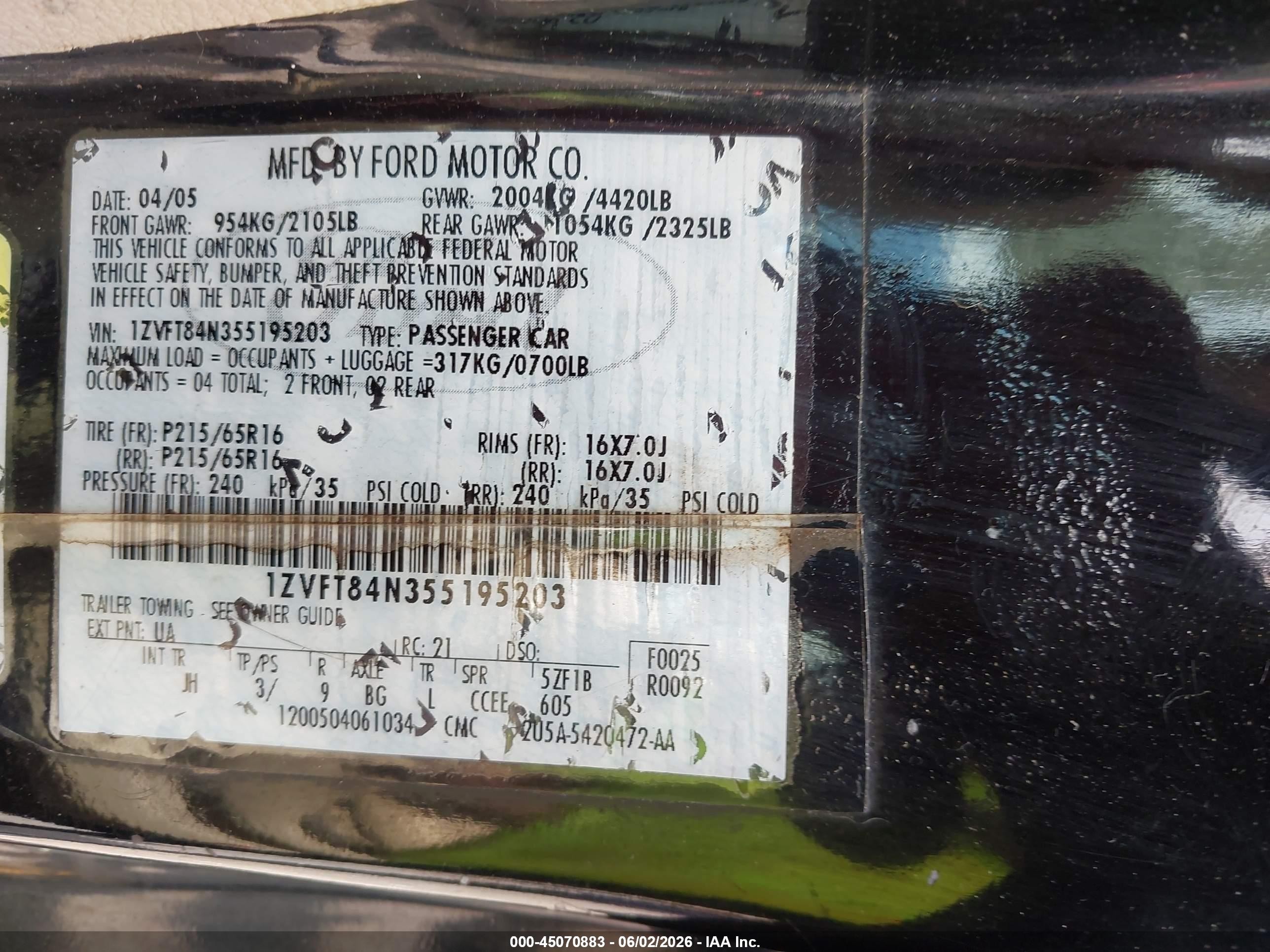 2005 Ford Mustang   Черный vin: 1ZVFT84N355195203