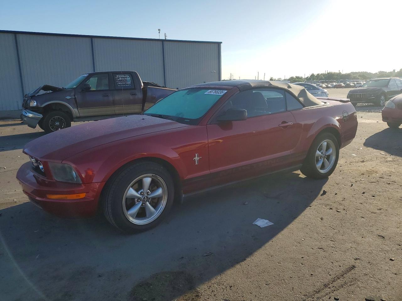 2007 Ford Mustang Red vin: 1ZVFT84N475263818